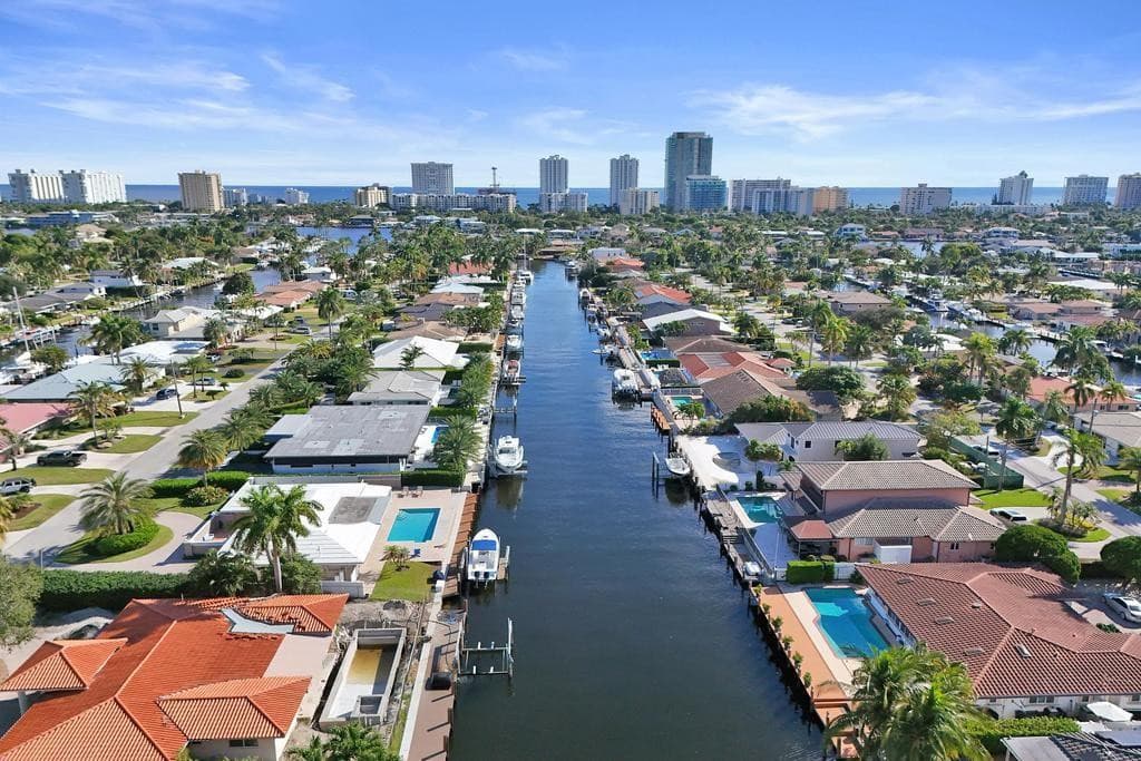 840 SE 22nd Avenue, Pompano Beach, FL 33062 — photo 5 of 10