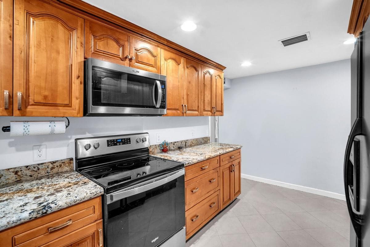 404 S 62nd Terrace, Hollywood, FL 33023 — photo 8 of 18