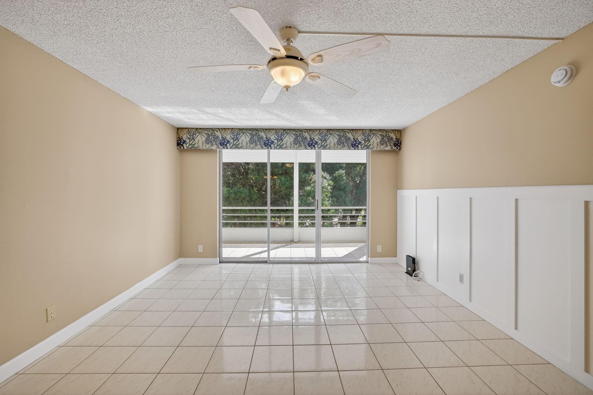 4898 NW 29th Court 315, Lauderdale Lakes, FL 33313 — photo 13 of 65