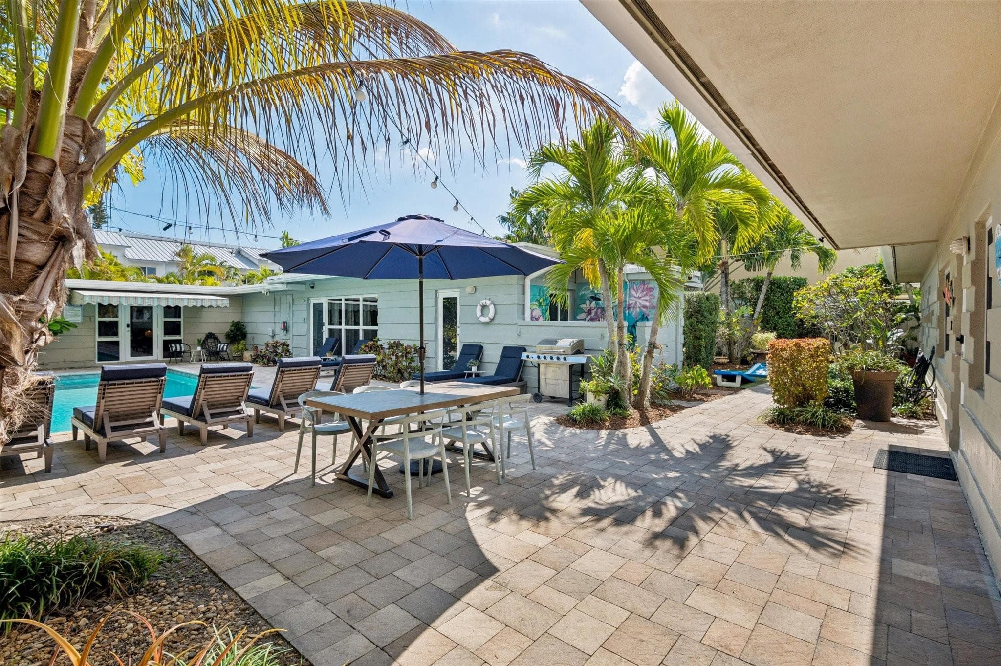 1123 NE 14th Avenue, Fort Lauderdale, FL 33304 — photo 2 of 38