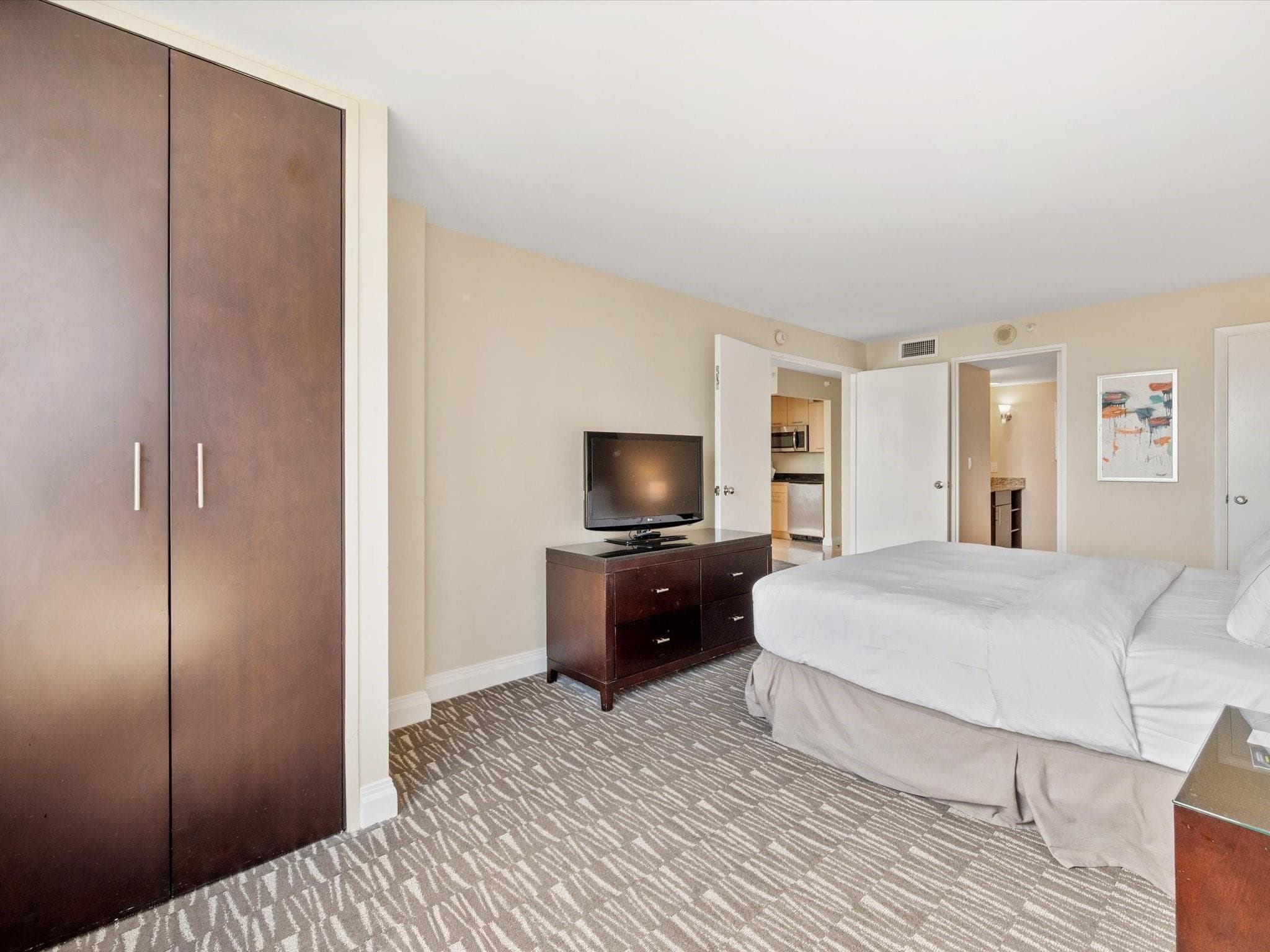 2670 E Sunrise Boulevard 524, Fort Lauderdale, FL 33304 — photo 27 of 40