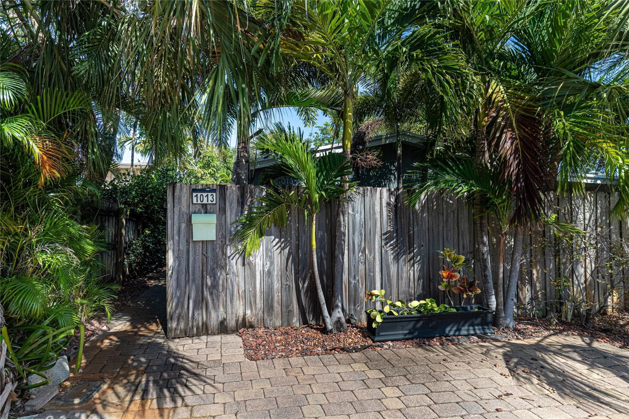 1009 NE 23rd Drive 1013 Ne 23 Dr, Wilton Manors, FL 33305 — photo 8 of 28