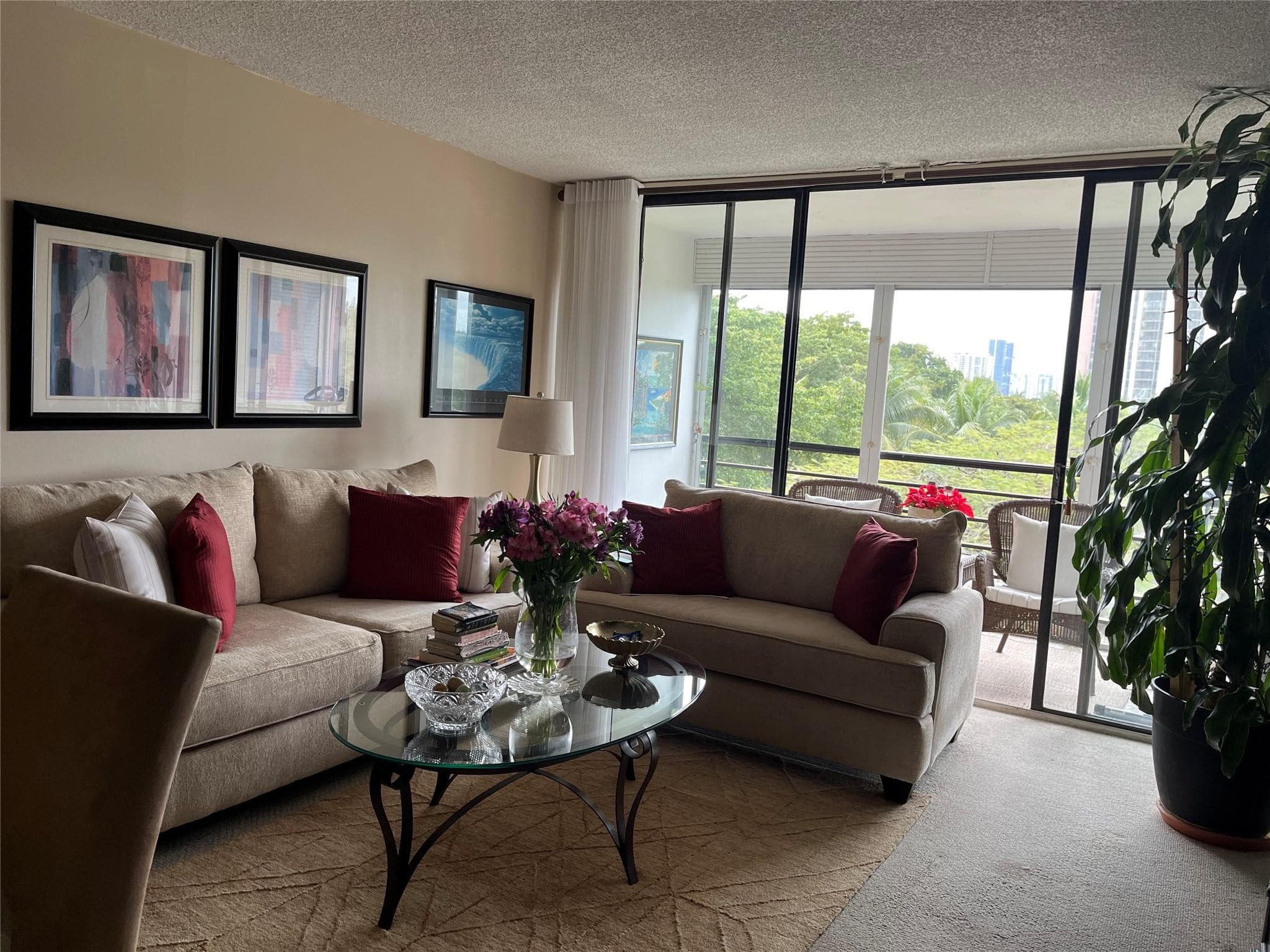 20500 W Country Club Drive 416, Aventura, FL 33180 — photo 2 of 14