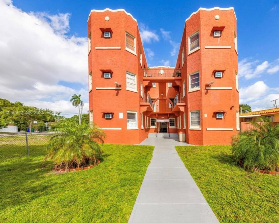 1785 SW 13th Street, Miami, FL 33145 — photo 14 of 33