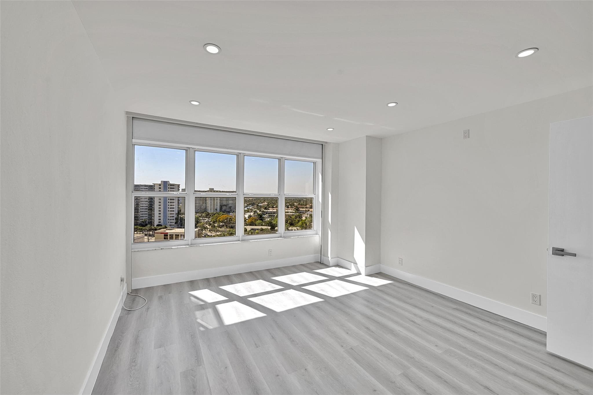 3700 Galt Ocean Drive 1215, Fort Lauderdale, FL 33308 — photo 12 of 32