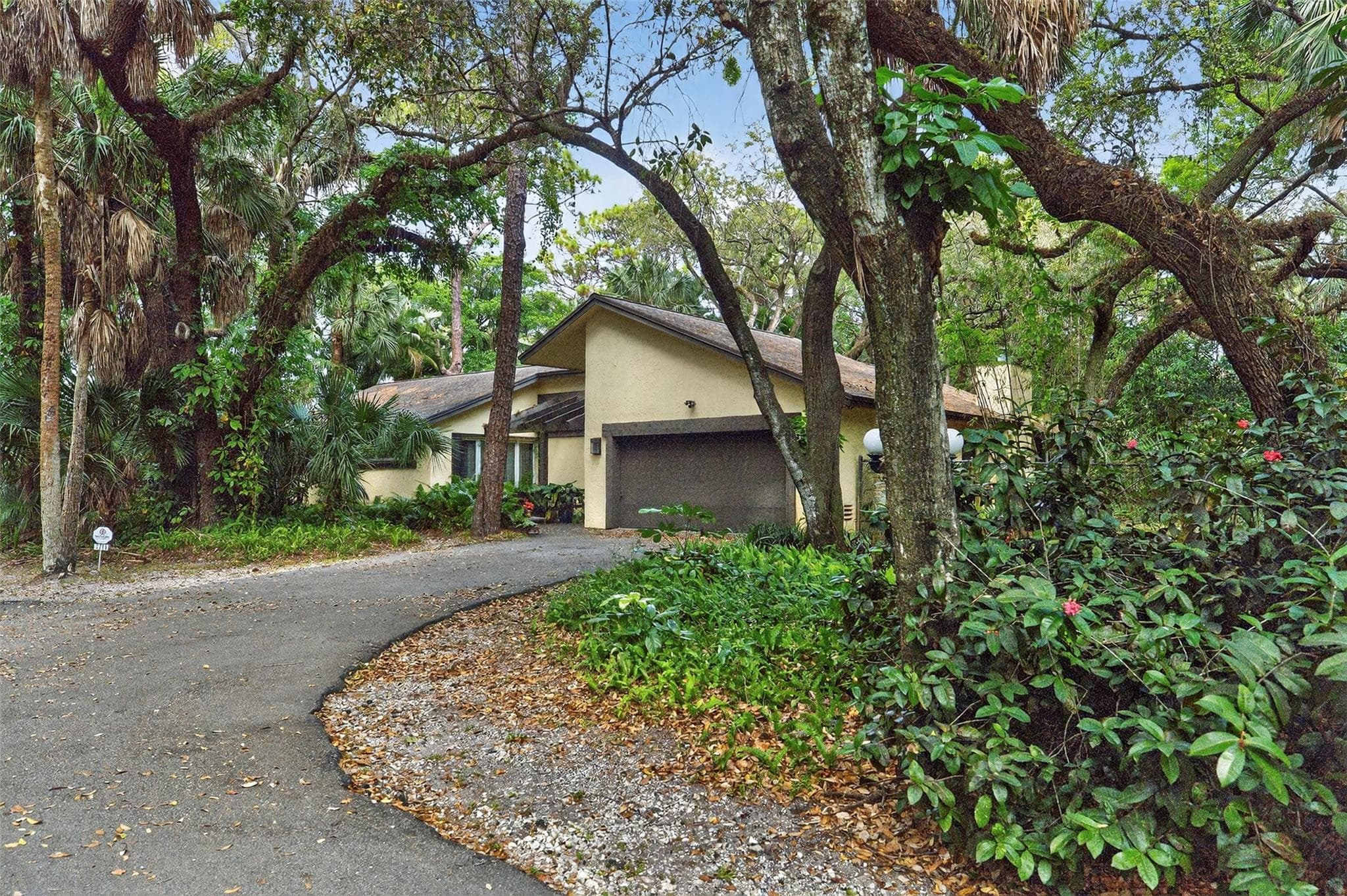 1711 SW 30th Place, Fort Lauderdale, FL 33315 — photo 3 of 47