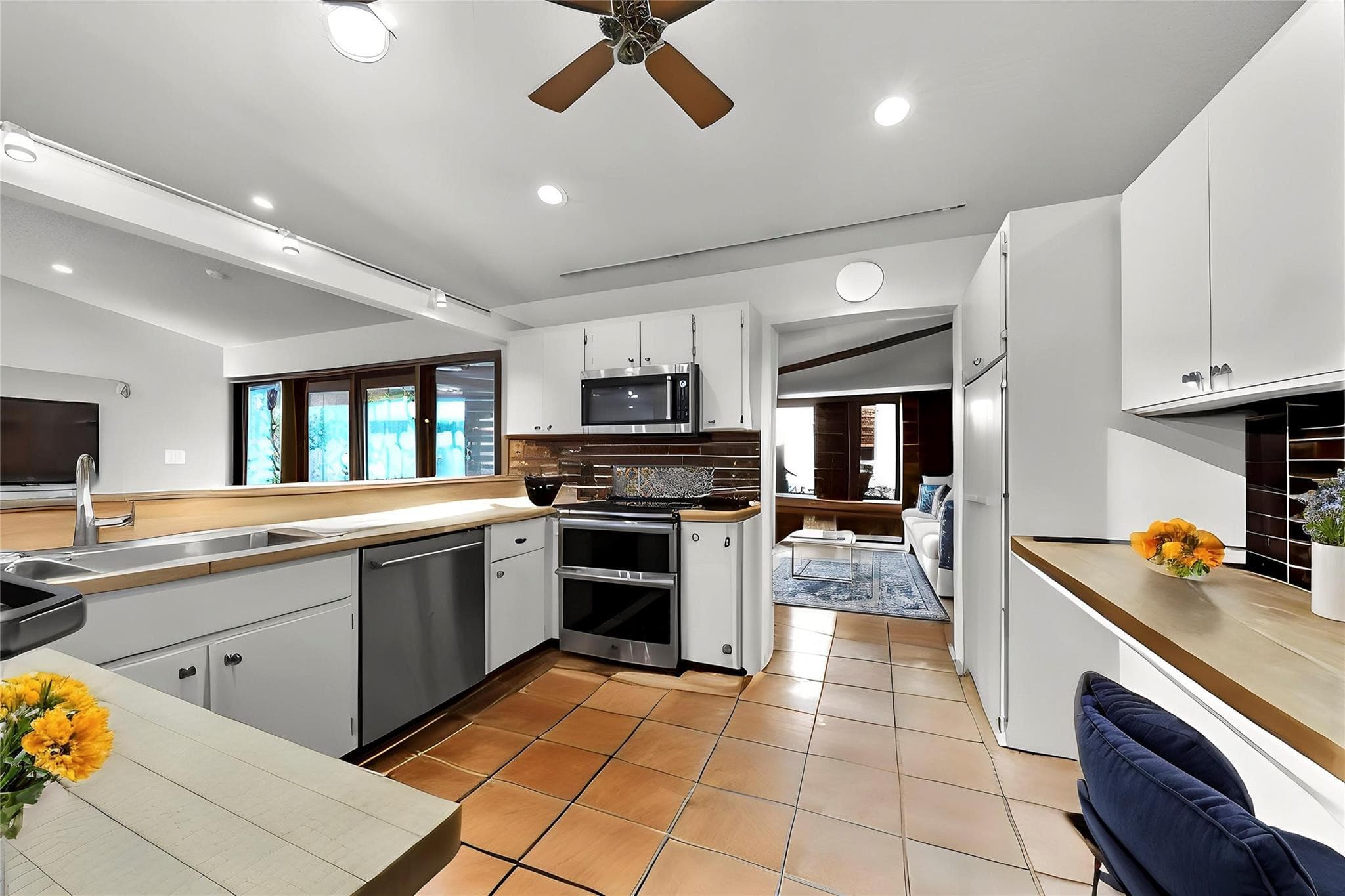 1711 SW 30th Place, Fort Lauderdale, FL 33315 — photo 31 of 47