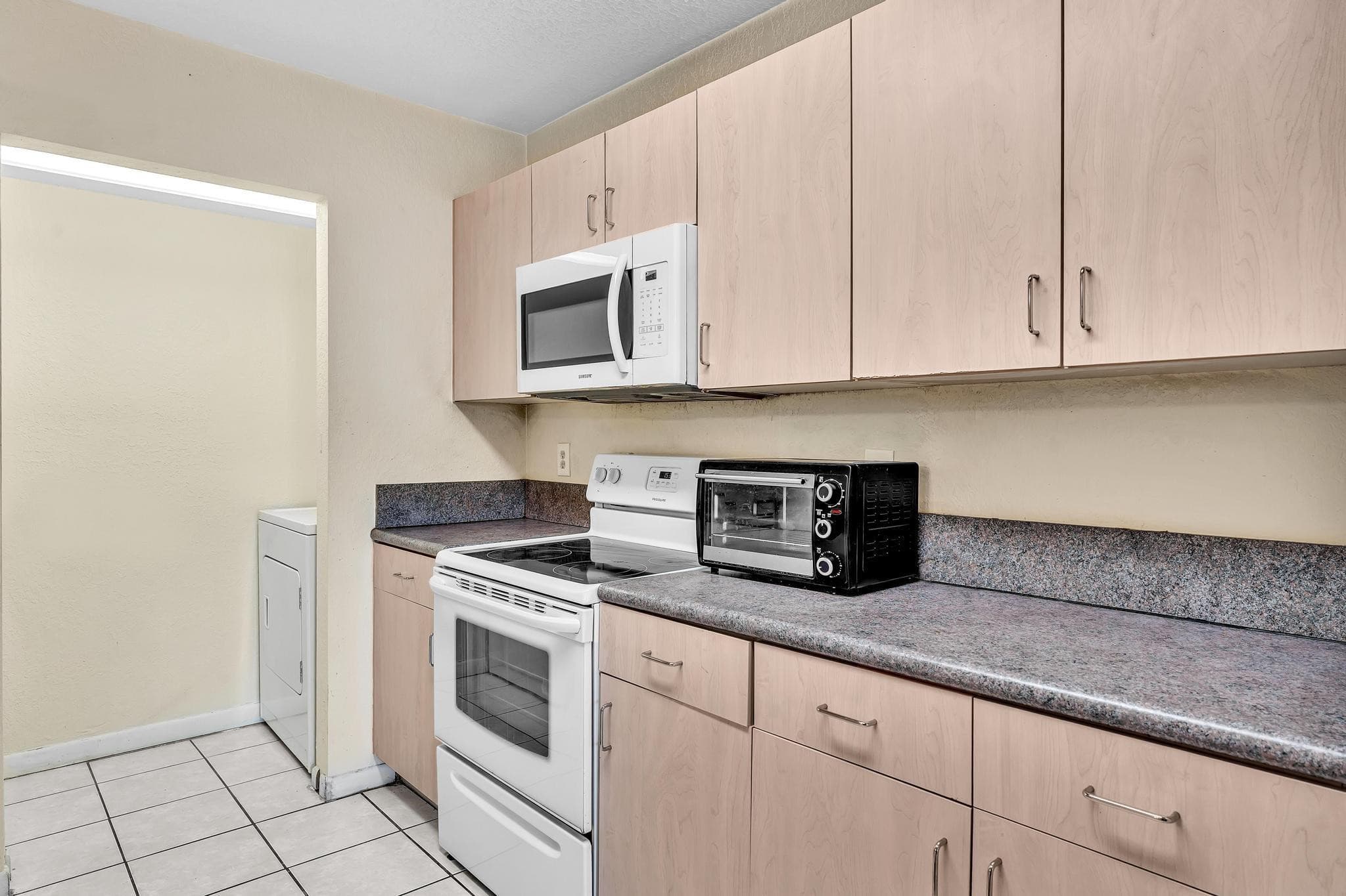 10240 NW 33rd Place, Sunrise, FL 33351 — photo 25 of 41