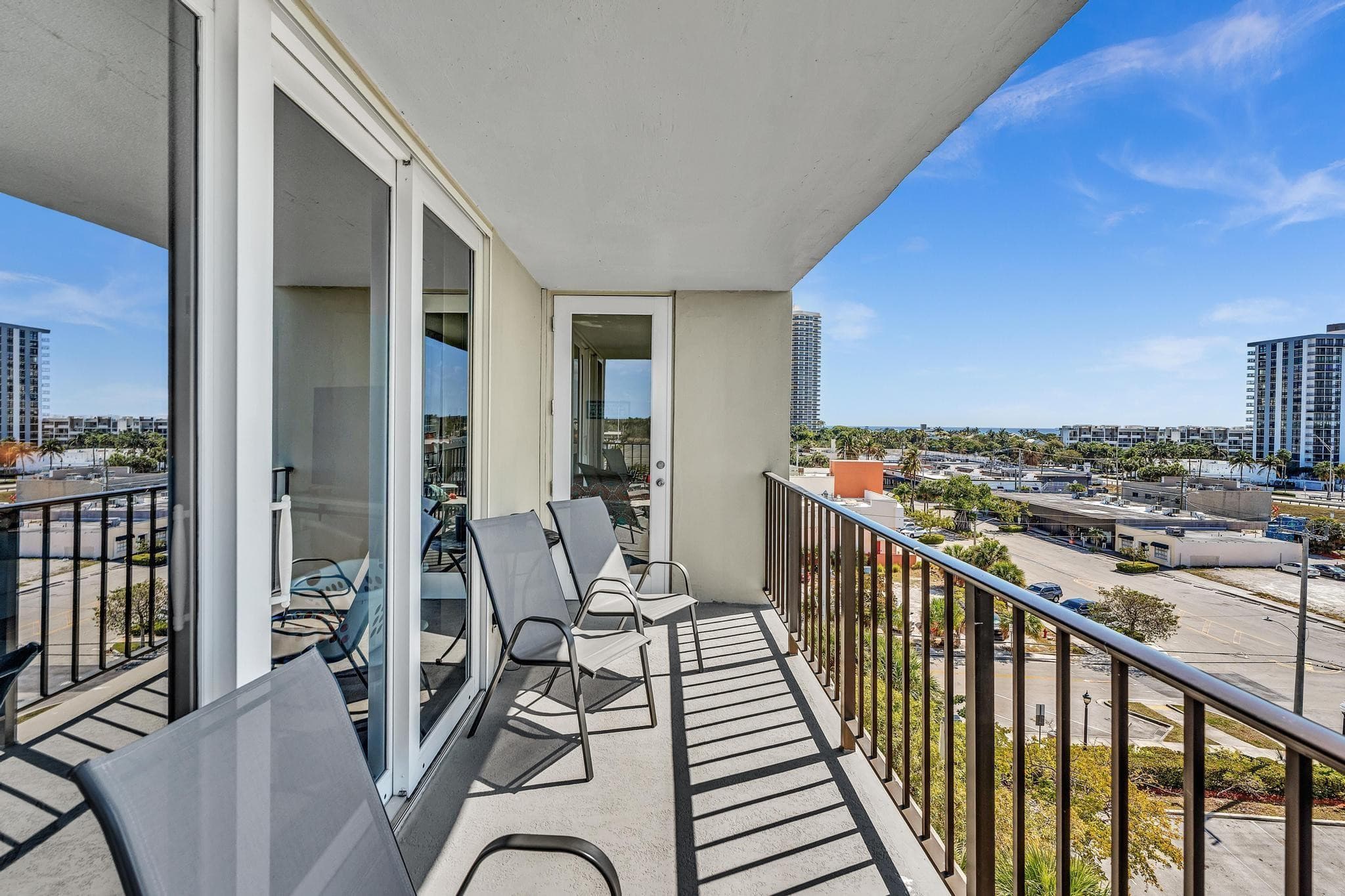 3233 NE 32nd Avenue 703, Fort Lauderdale, FL 33308 — photo 13 of 68
