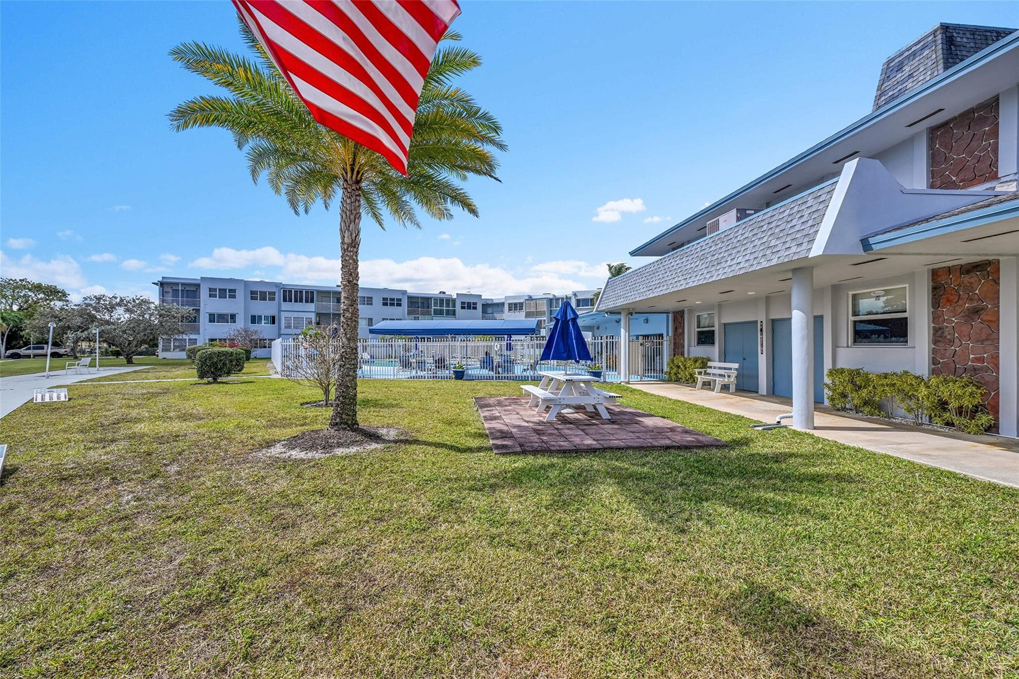 2223 Park Lane 302, Hollywood, FL 33021 — photo 5 of 27