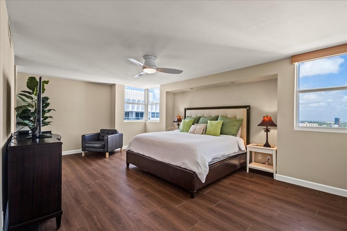 1890 S Ocean Drive PH4, Hallandale Beach, FL 33009 — photo 12 of 49