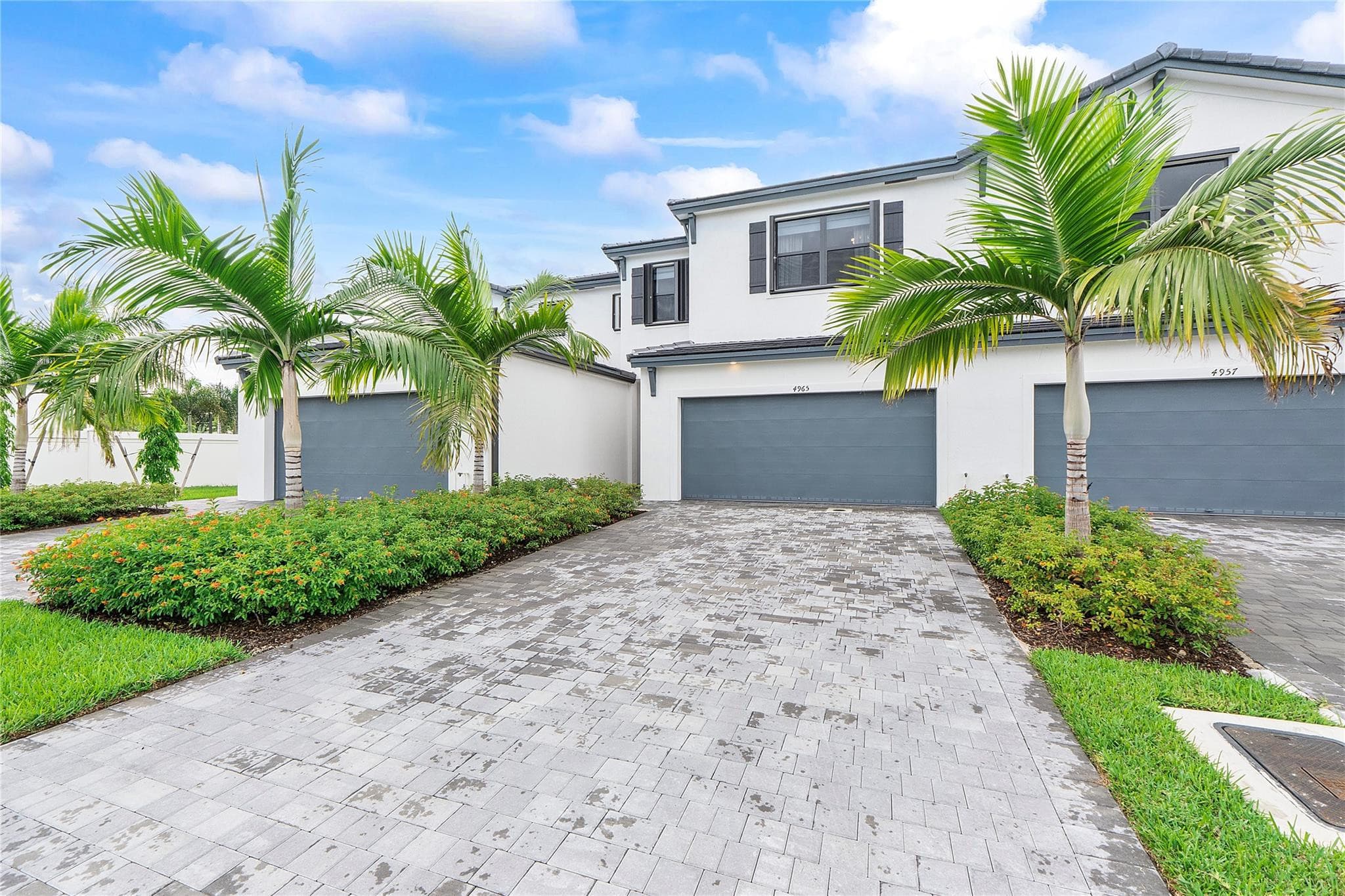 Townhouse in Dania Beach — photo 3 of 50