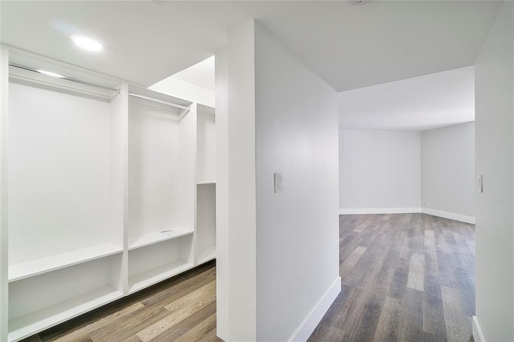 300 Three Islands Boulevard 306, Hallandale Beach, FL 33009 — photo 21 of 58