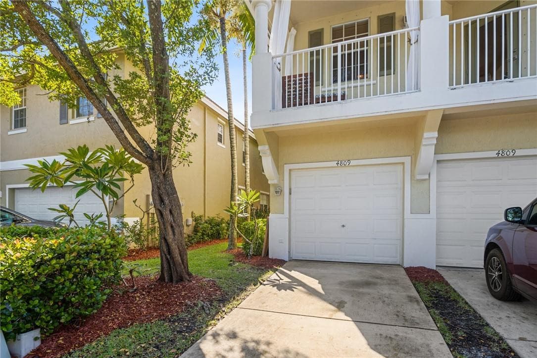 4809 N Wickham Circle A, Delray Beach, FL 33445 — photo 1 of 21