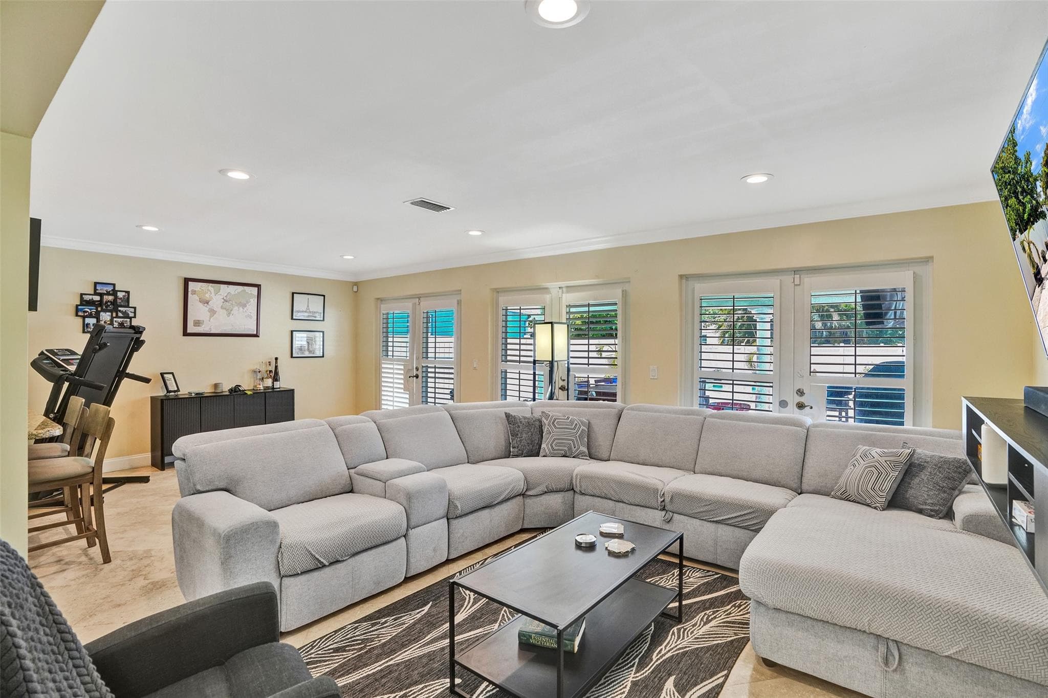 5409 Madison Street, Hollywood, FL 33021 — photo 17 of 49