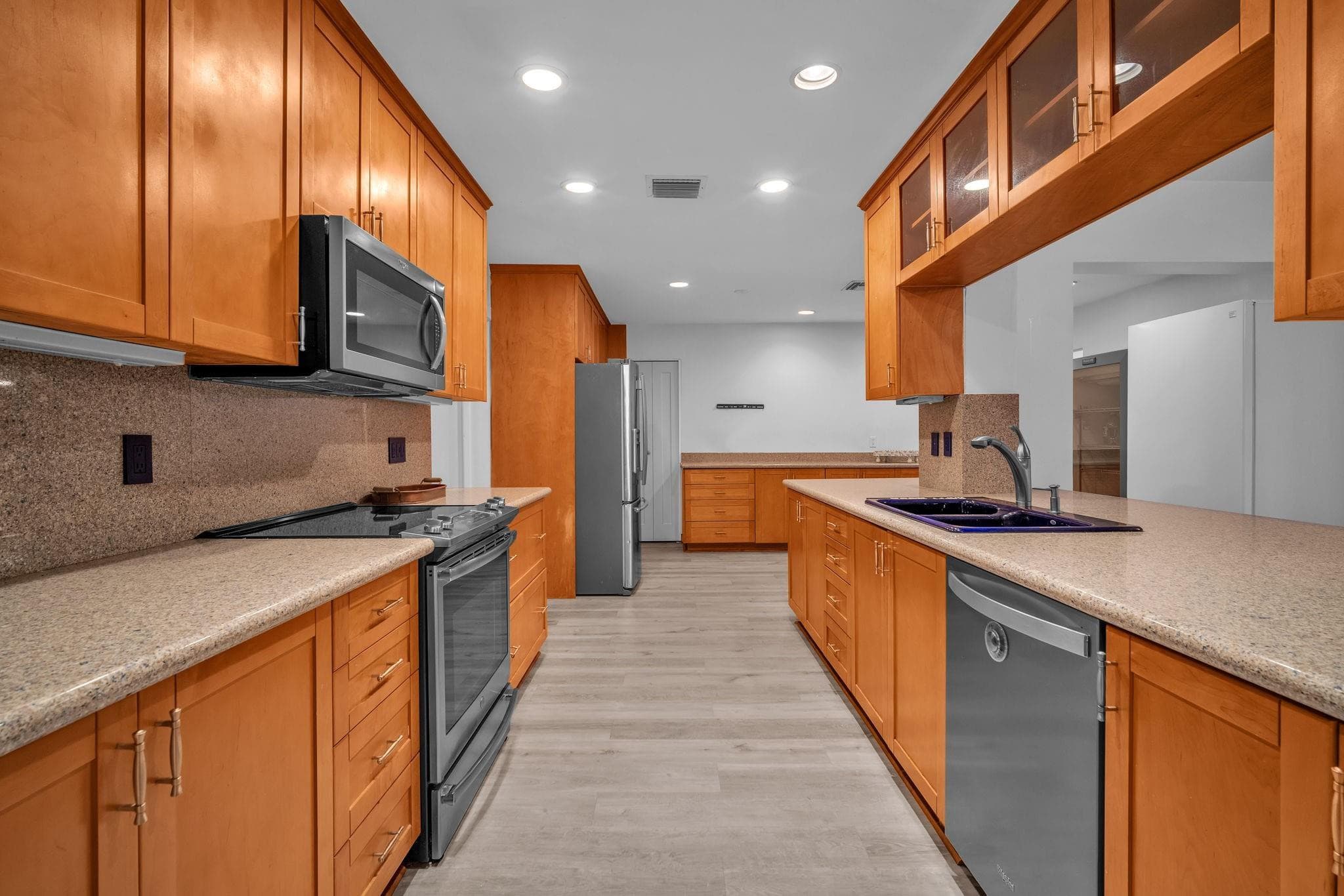1421 NE 54th Street, Fort Lauderdale, FL 33334 — photo 9 of 45
