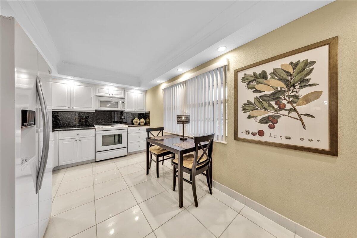 804 Cypress Grove Lane 302, Pompano Beach, FL 33069 — photo 4 of 45