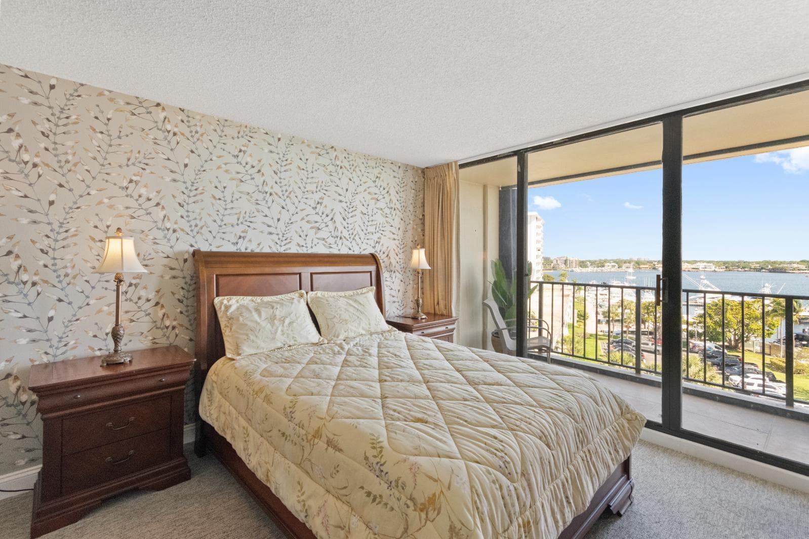 136 Lakeshore Drive 711, North Palm Beach, FL 33408 — photo 17 of 41