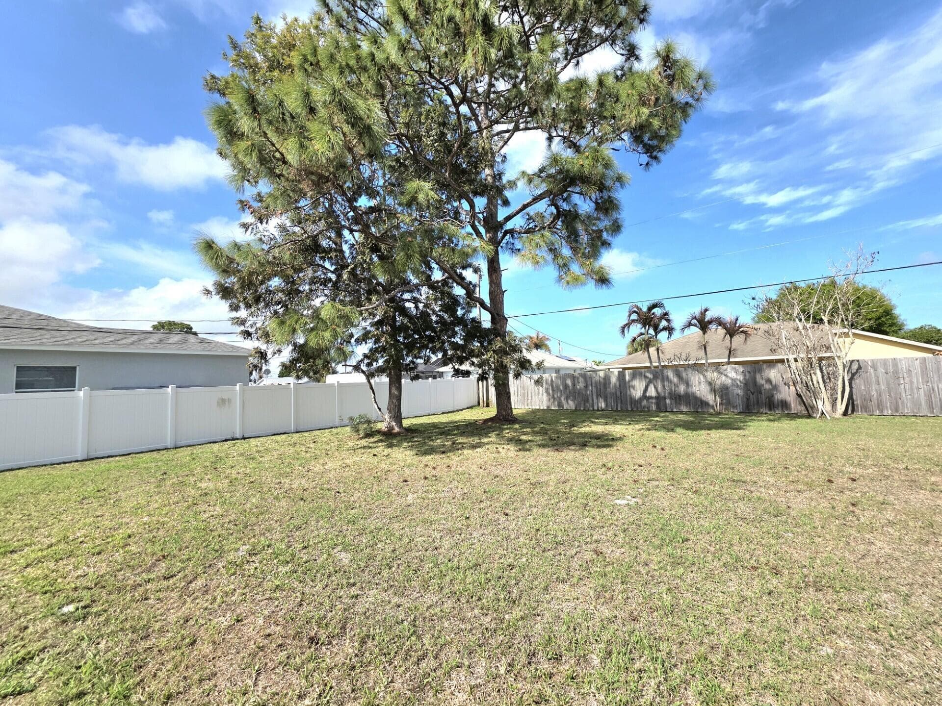 2197 SE Genoa Street, Port St. Lucie, FL 34952 — photo 9 of 36