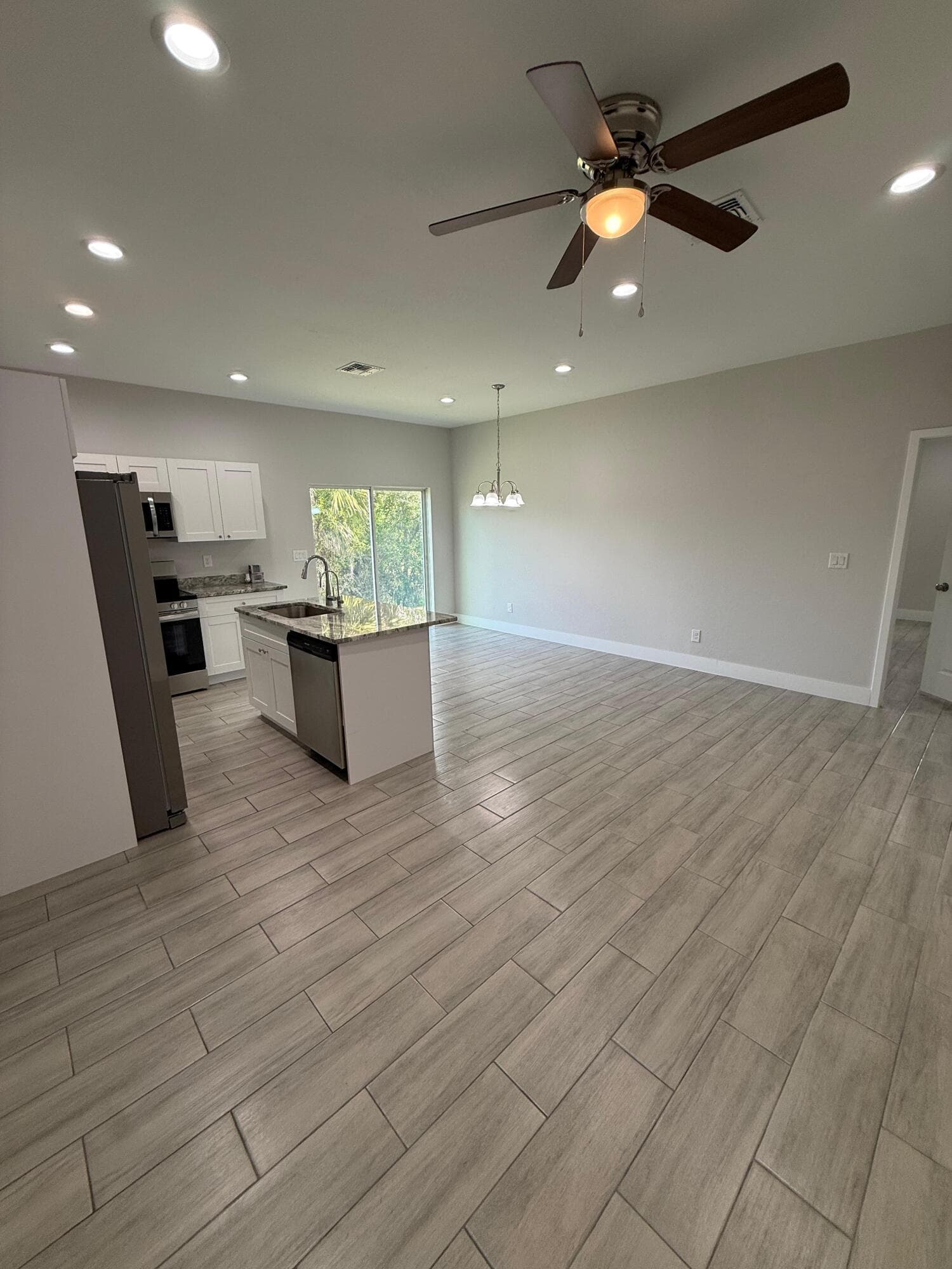 4800 15th Street SW, Lehigh Acres, FL 33973 — photo 7 of 37
