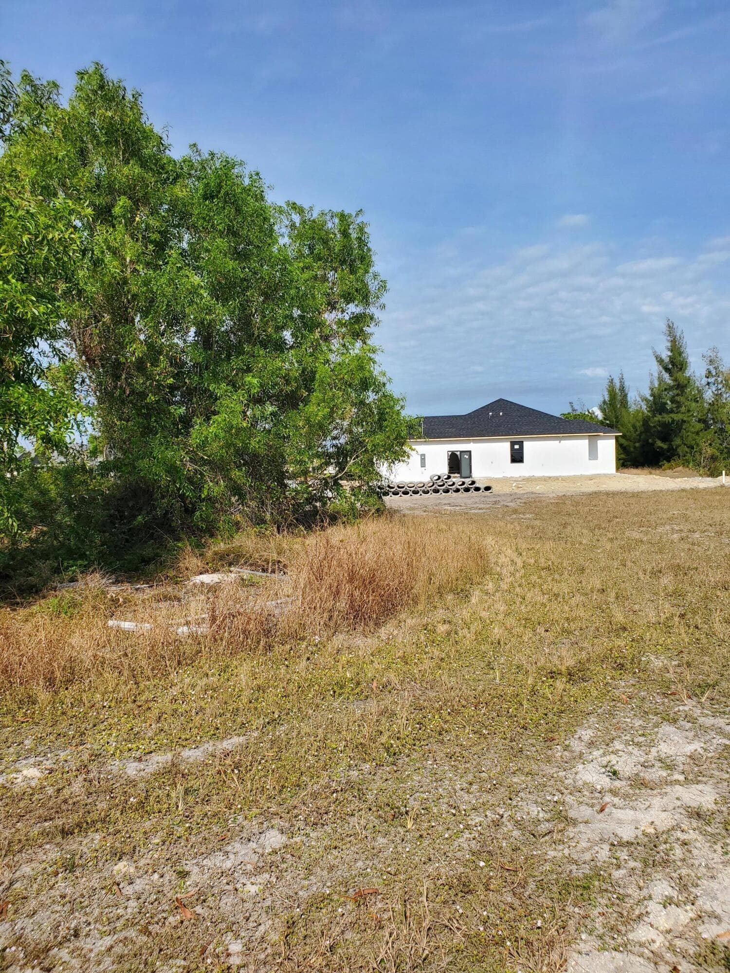 3905 NE 9th Avenue, Cape Coral, FL 33909 — photo 3 of 7