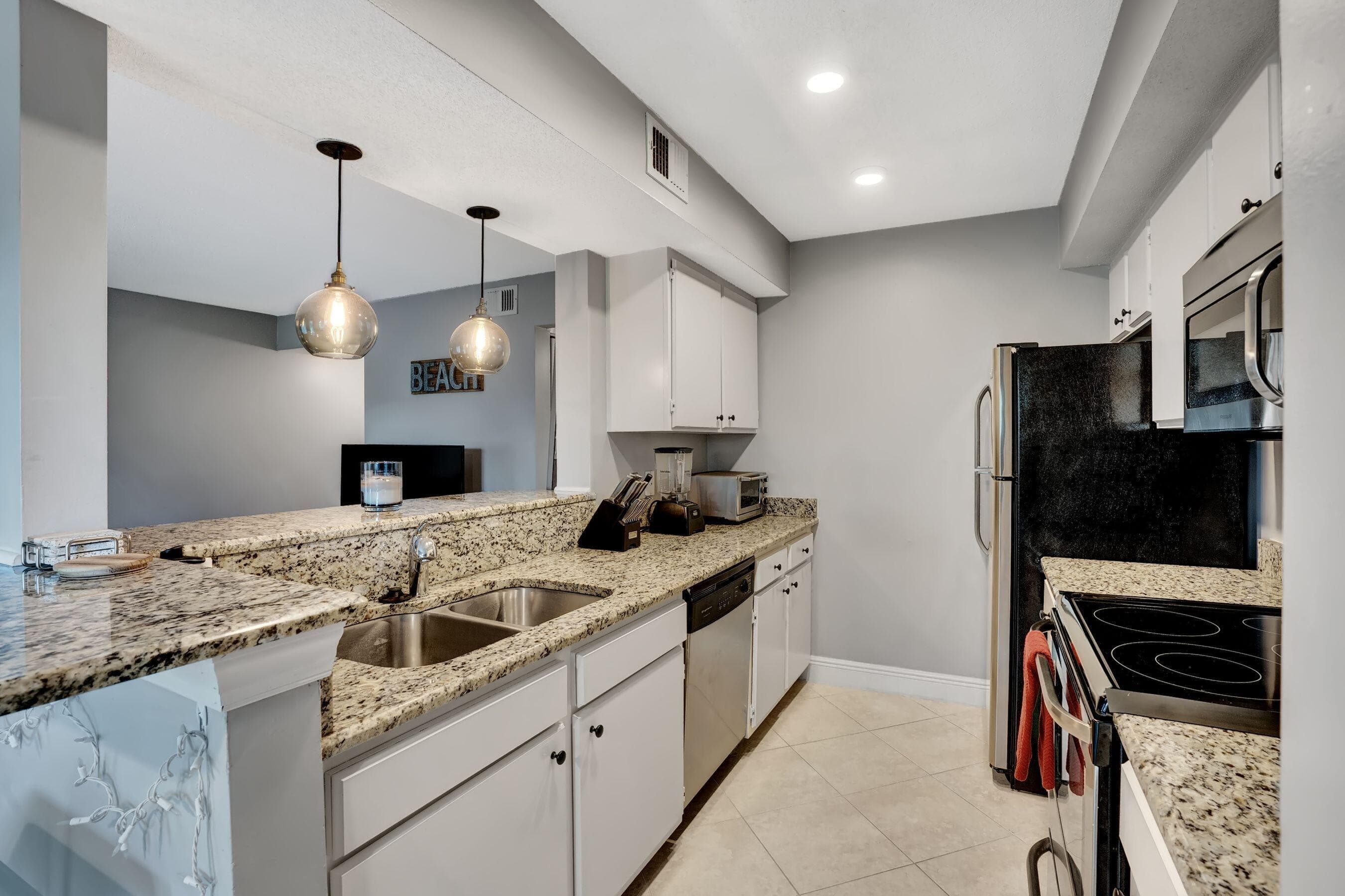 815 W Boynton Beach Boulevard 6-104, Boynton Beach, FL 33426 — photo 5 of 16