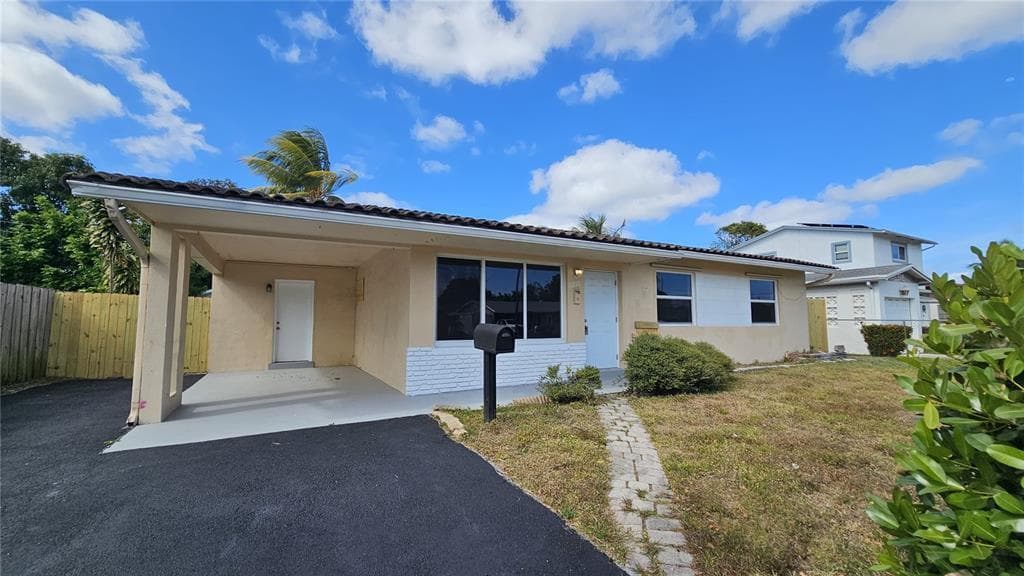 2771 SW 3rd Street, Fort Lauderdale, FL 33312 — photo 1 of 9