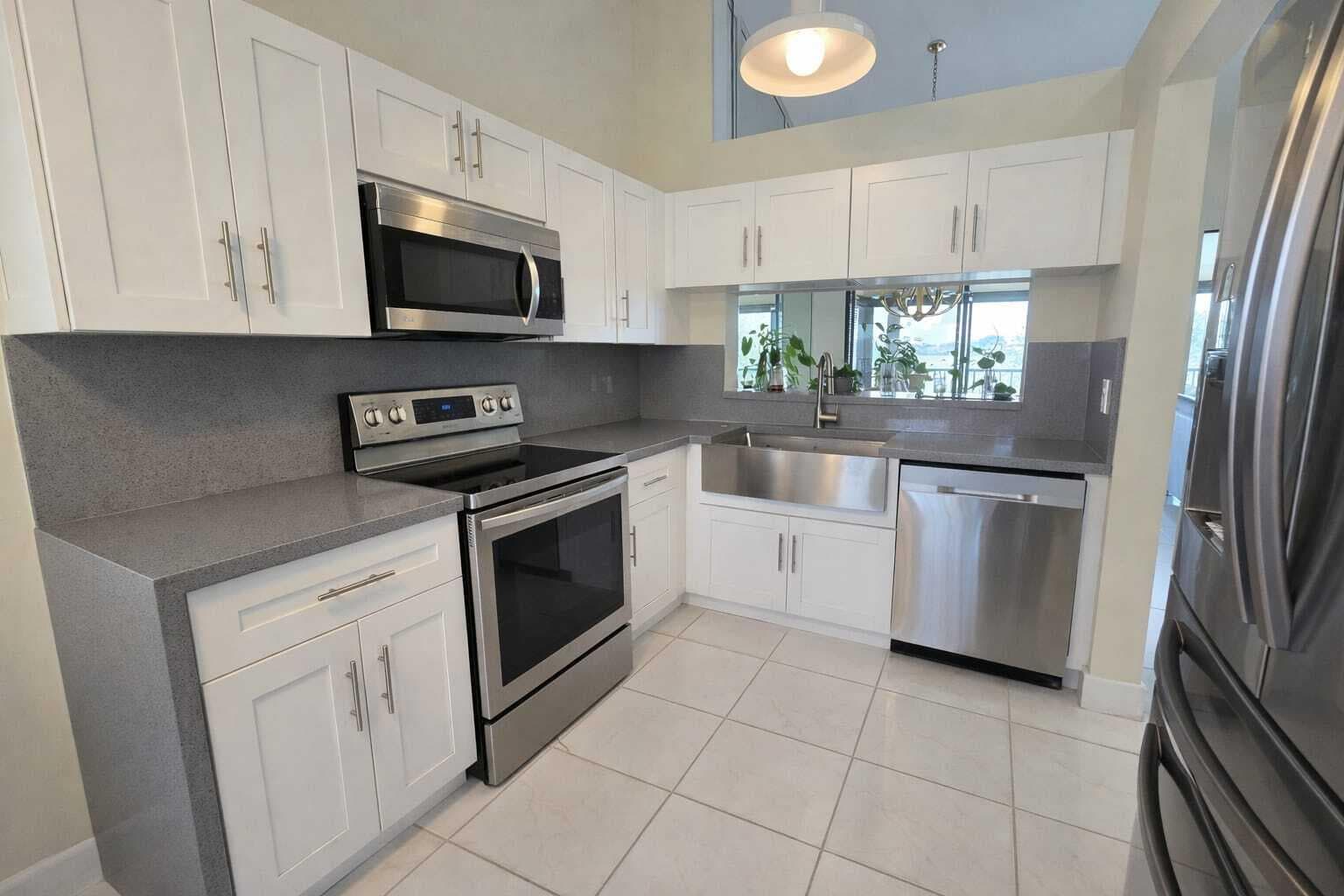 10870 Lakemore Lane 201, Boca Raton, FL 33498 — photo 1 of 28
