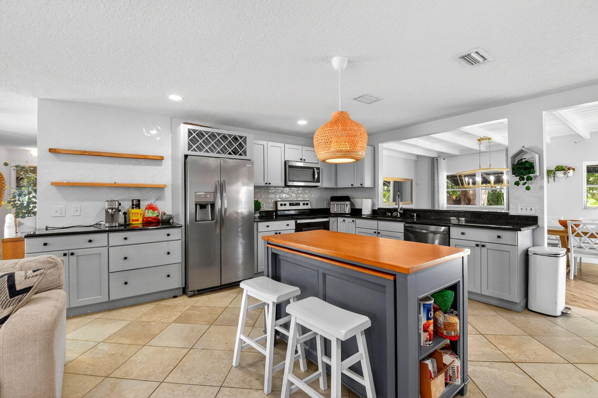 320 Riverdale Road, Palm Springs, FL 33461 — photo 13 of 44