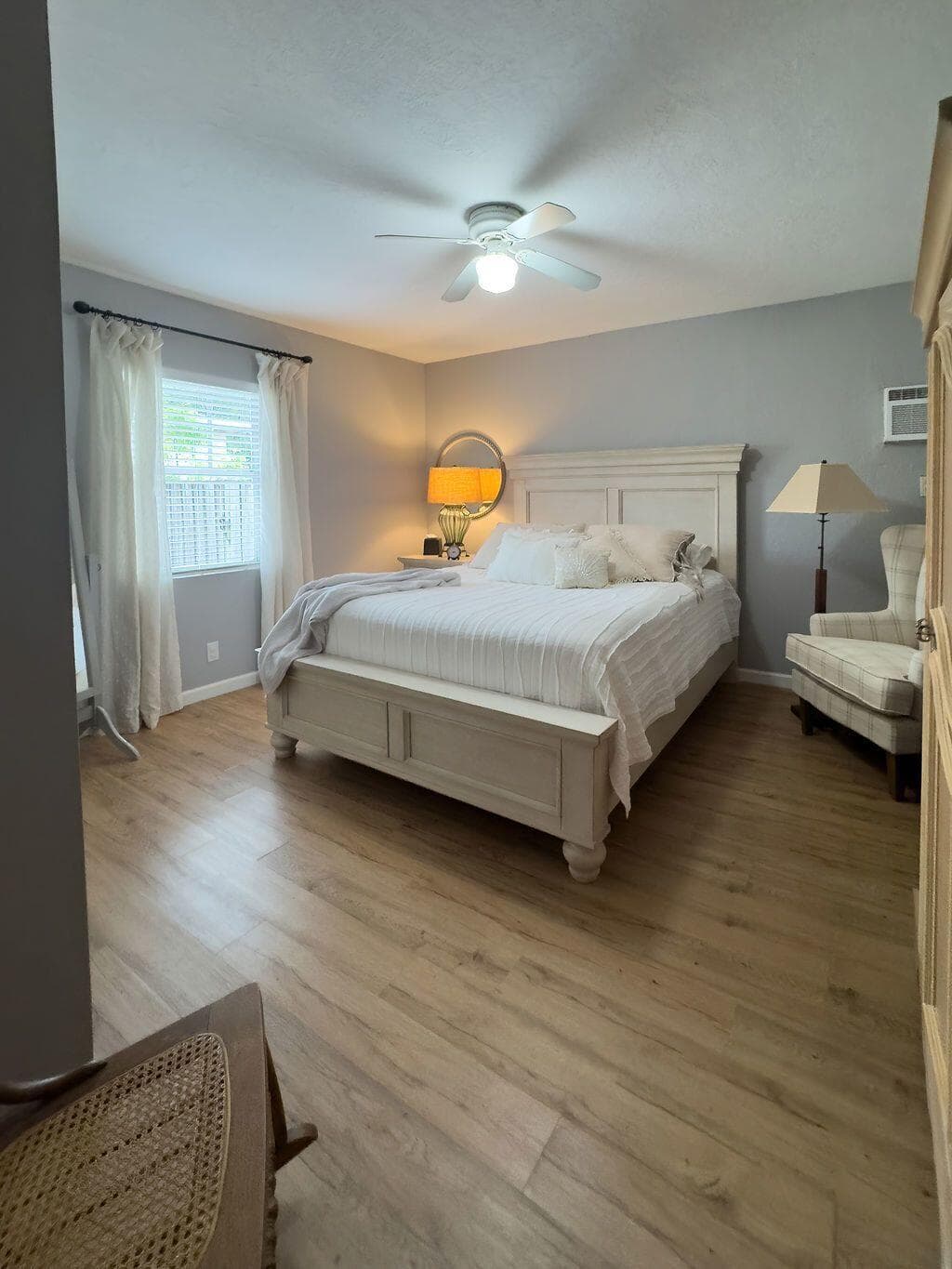 902 NE 34th Street, Oakland Park, FL 33334 — photo 6 of 64
