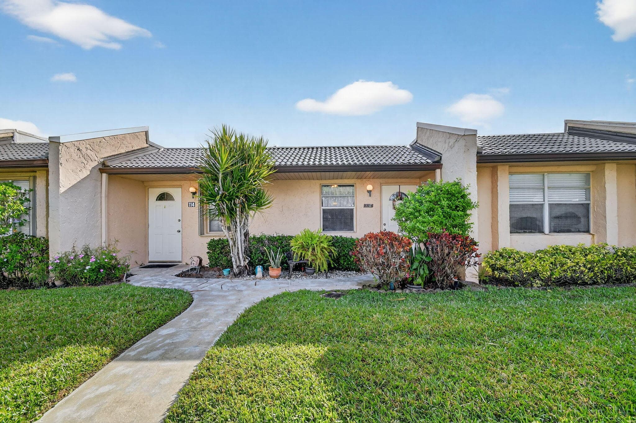 116 Golden Lakes Boulevard, West Palm Beach, FL 33411 — photo 2 of 36
