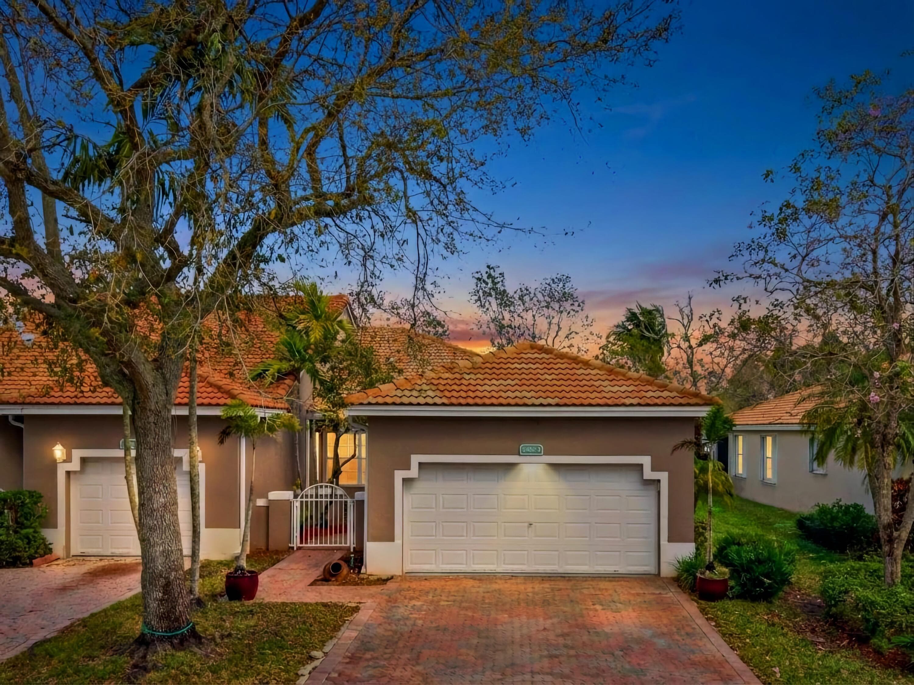 2920 E Aragon Boulevard 3, Sunrise, FL 33313 — photo 29 of 52