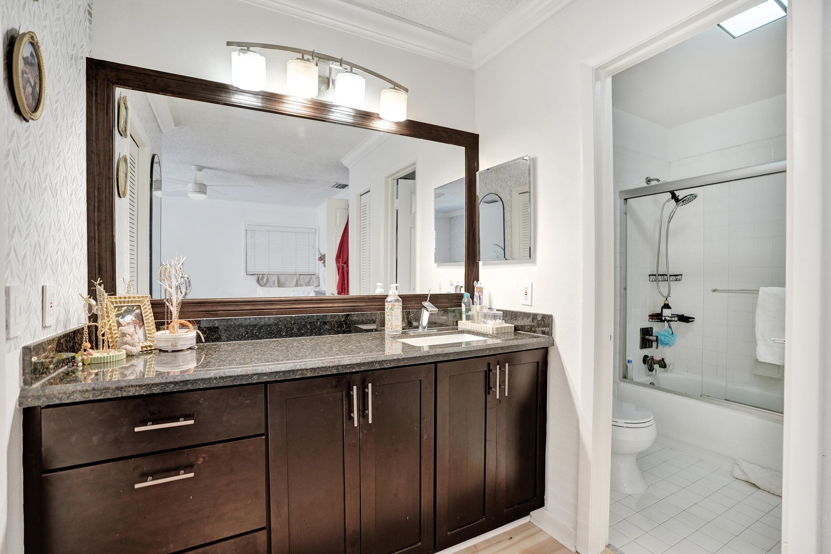 905 SE 12th Court 16, Fort Lauderdale, FL 33316 — photo 34 of 42