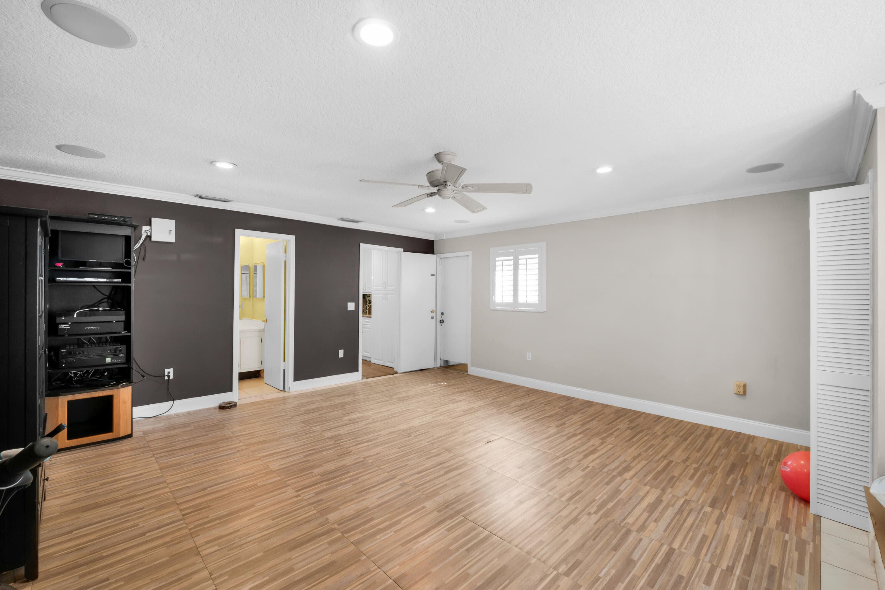 3570 NW 120th Way, Sunrise, FL 33323 — photo 13 of 33
