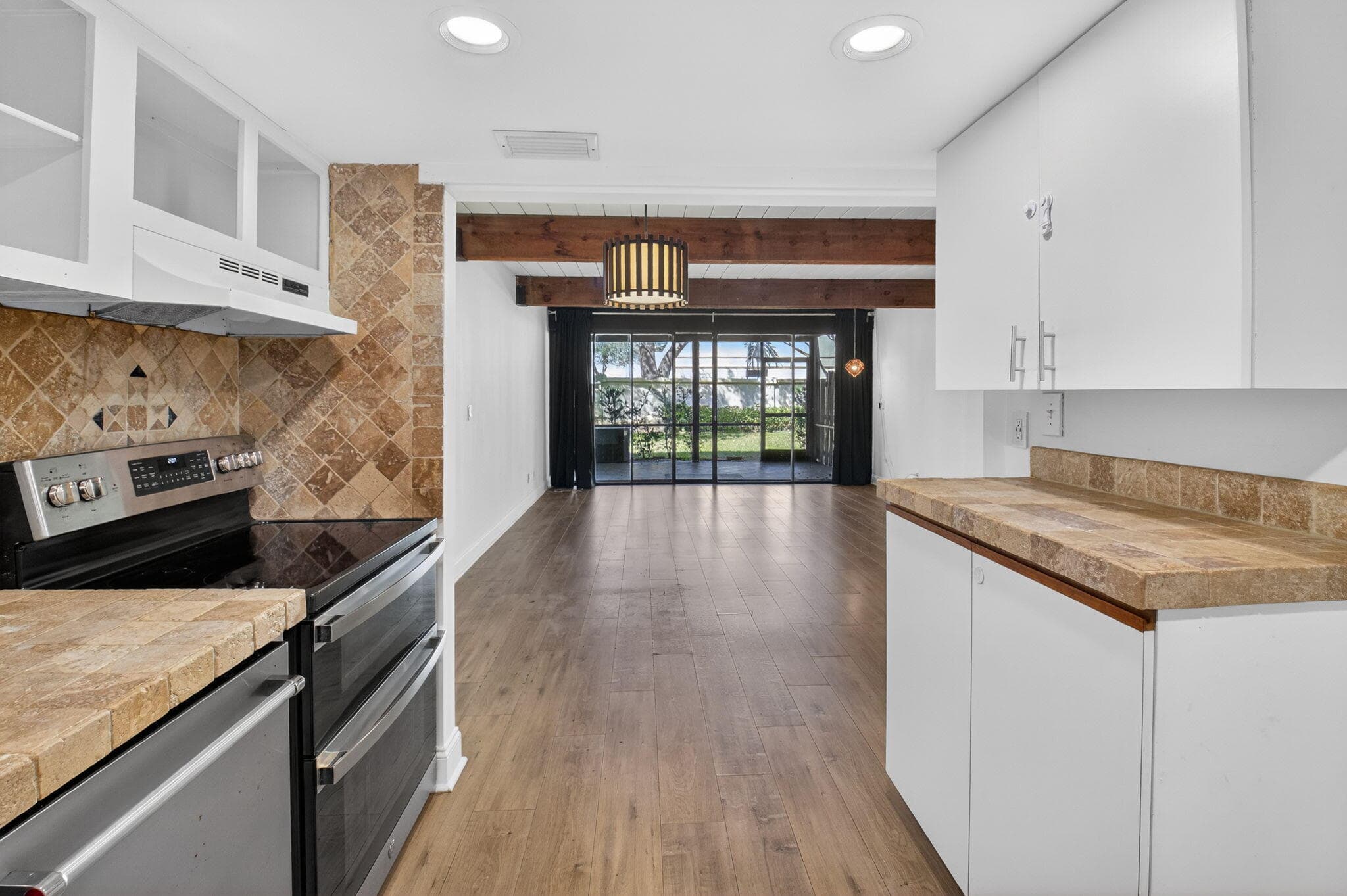 4761 NW 2nd Avenue 301, Boca Raton, FL 33431 — photo 12 of 50