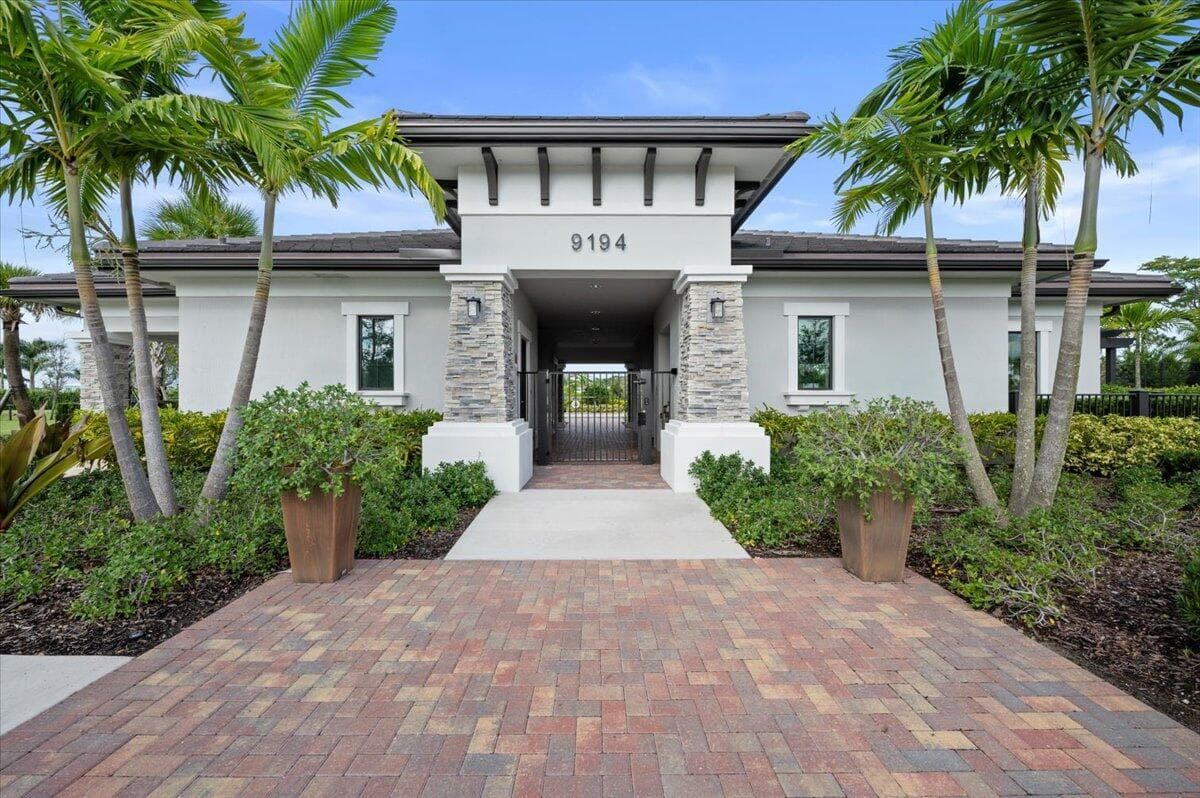 9132 Balsamo Drive, Palm Beach Gardens, FL 33412 — photo 31 of 35
