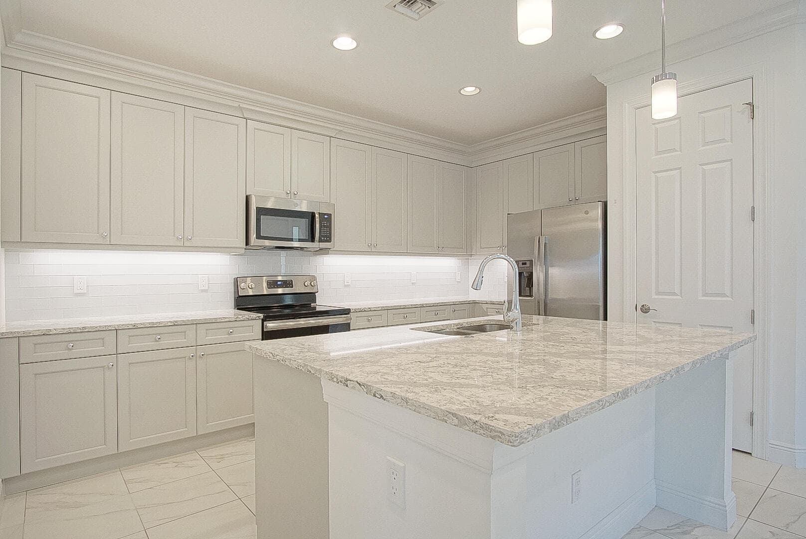24060 SW Firenze Way, Port St. Lucie, FL 34986 — photo 5 of 28