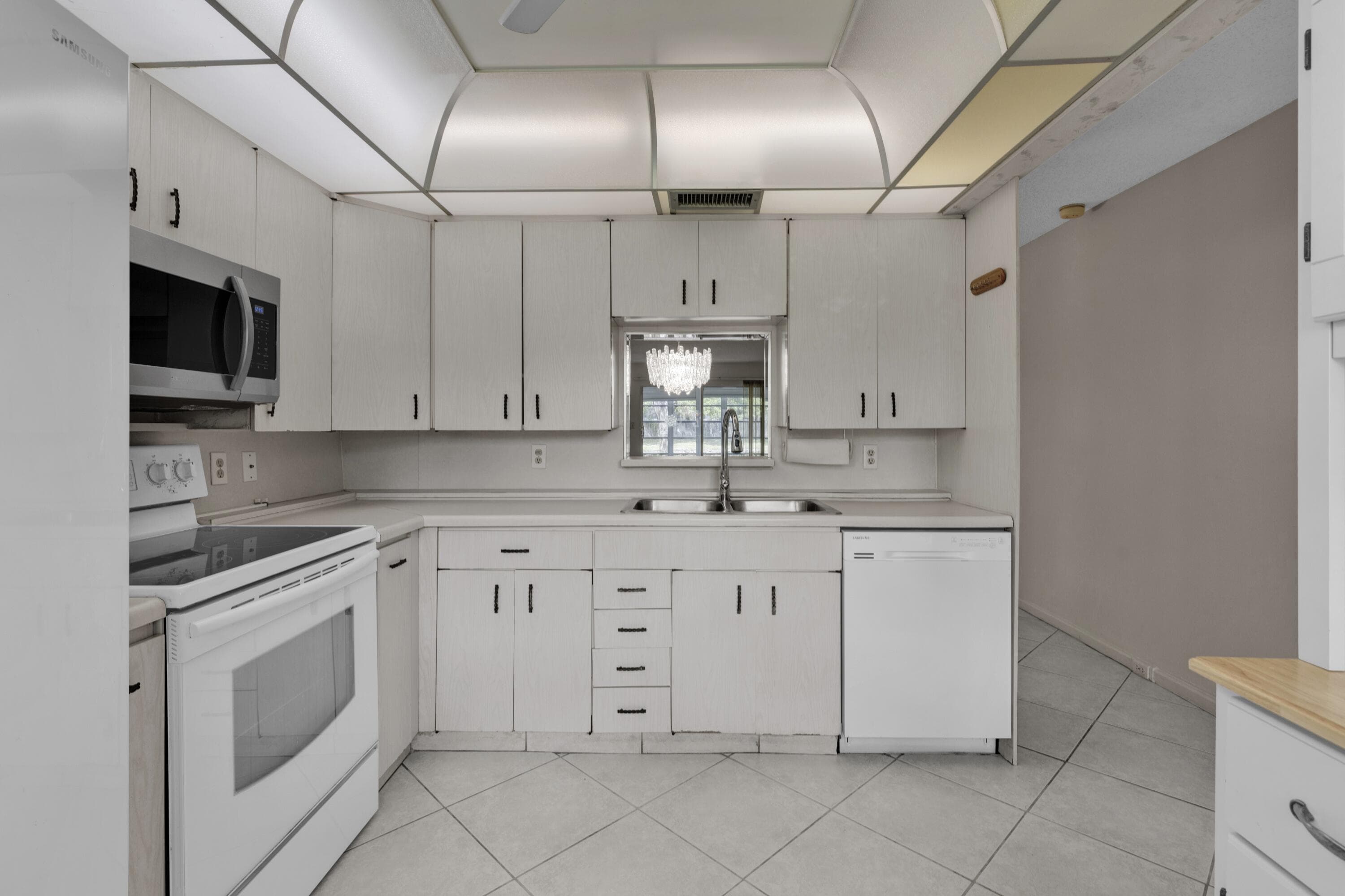 2502 Antigua Terrace G1, Coconut Creek, FL 33066 — photo 8 of 40