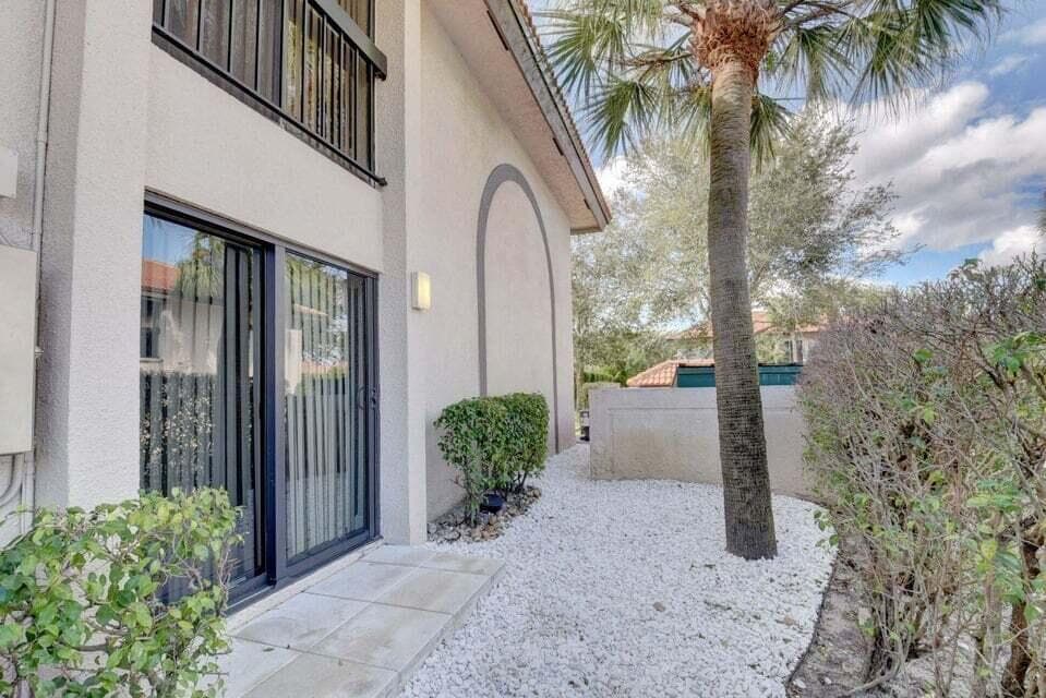 400 Club Circle 101, Boca Raton, FL 33487 — photo 35 of 47