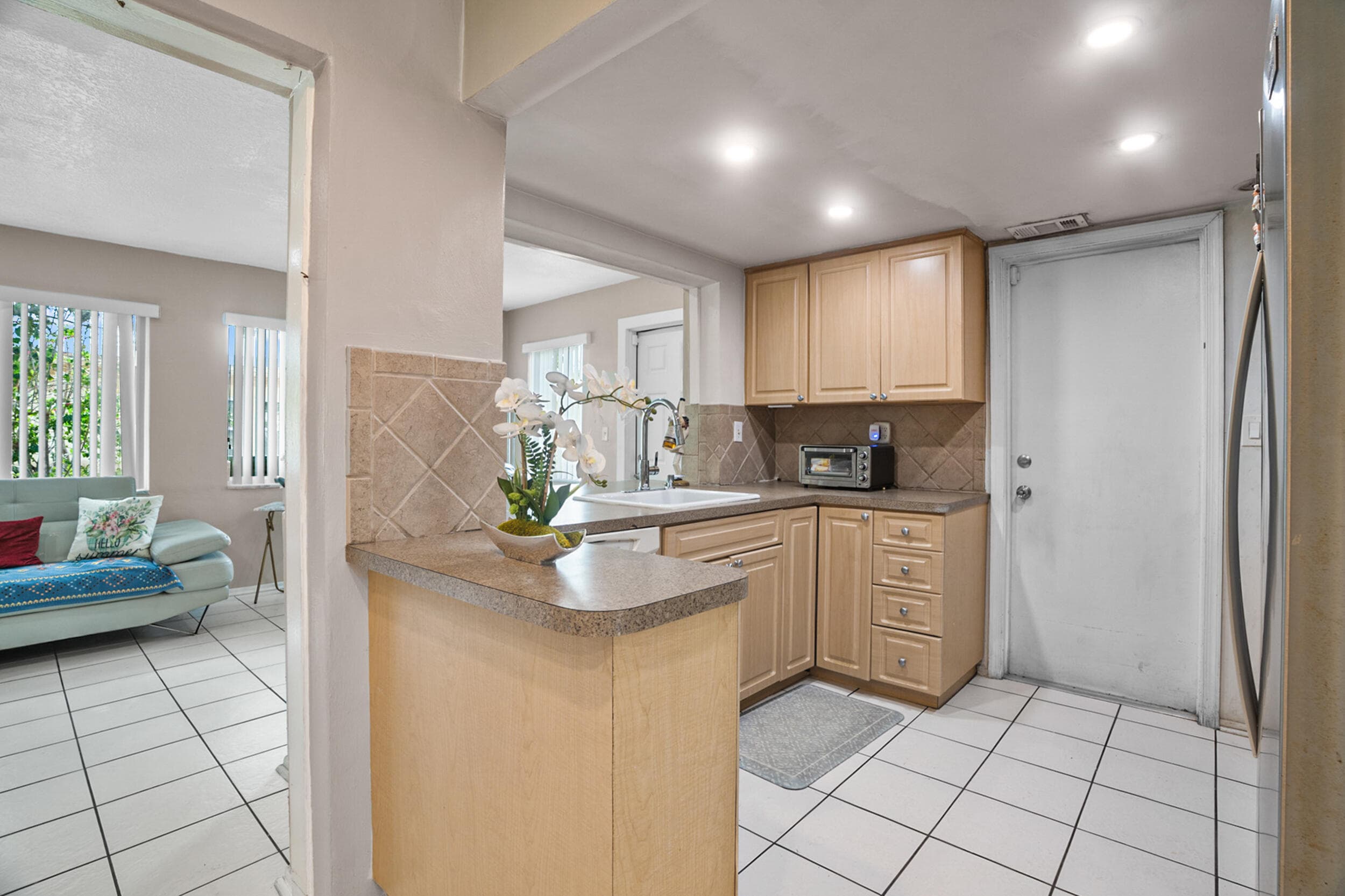 4708 NW 49th Drive, Tamarac, FL 33319 — photo 13 of 35