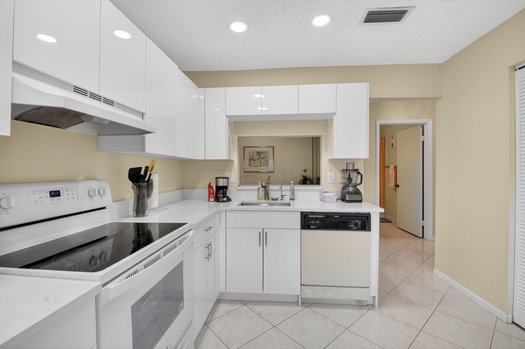 15235 Lakes Of Delray Boulevard 303, Delray Beach, FL 33484 — photo 10 of 59