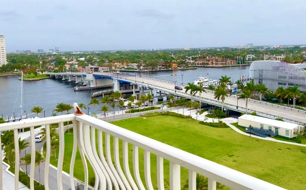 1 Las Olas Circle 1009, Fort Lauderdale, FL 33316 — photo 16 of 58