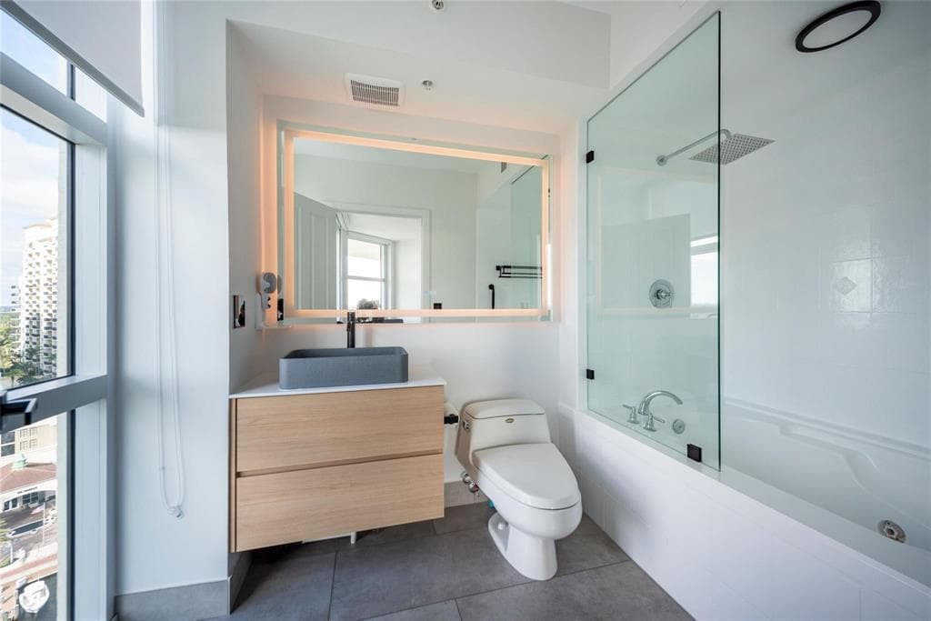 401 SW 4th Avenue 1702, Fort Lauderdale, FL 33315 — photo 11 of 24