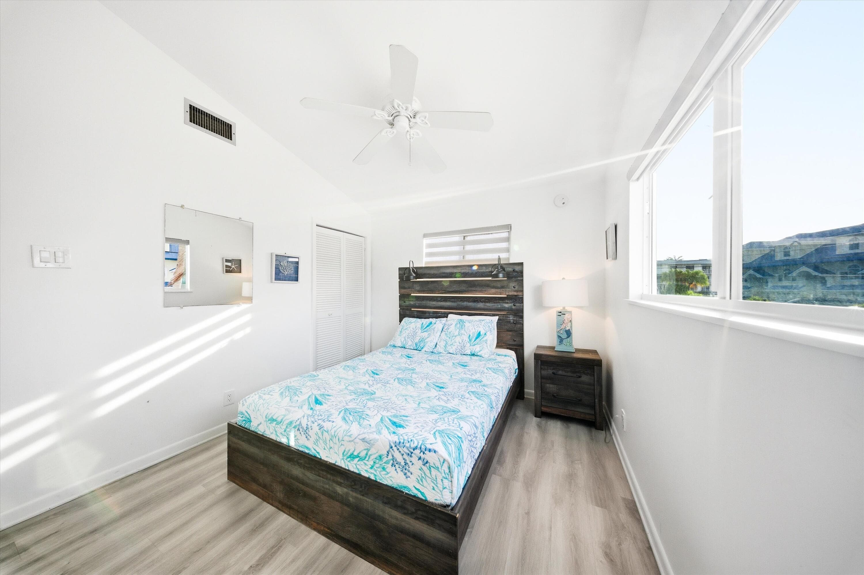 350 E Ocean Drive, Key Colony Beach, FL 33051 — photo 53 of 82
