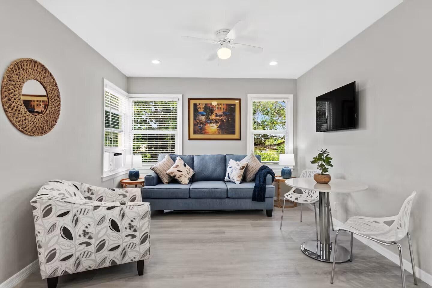 802 N Federal Highway Unit 2, Boynton Beach, FL 33435 — photo 1 of 21