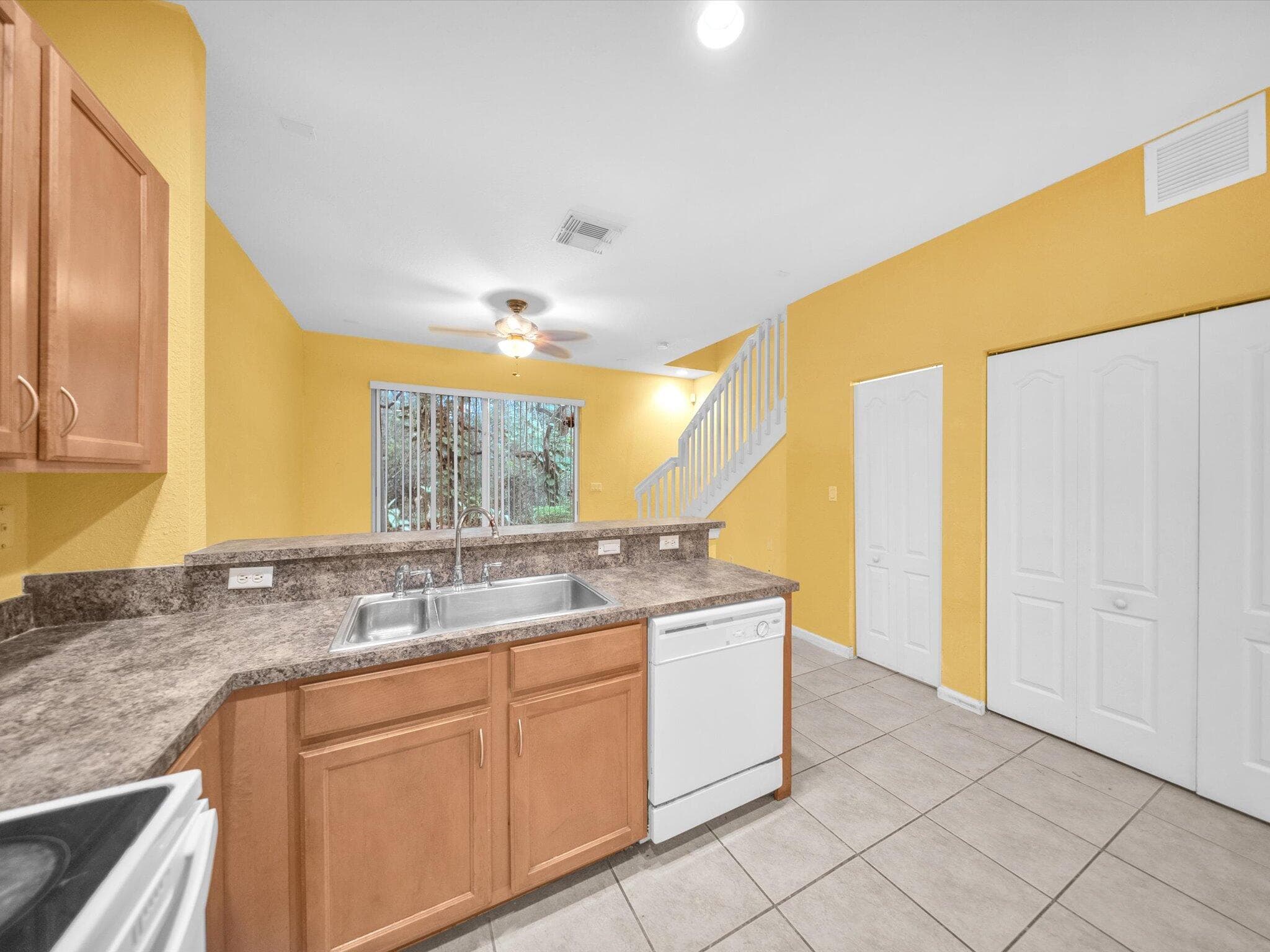 21223 NW 14th Place 324, Miami Gardens, FL 33169 — photo 7 of 25