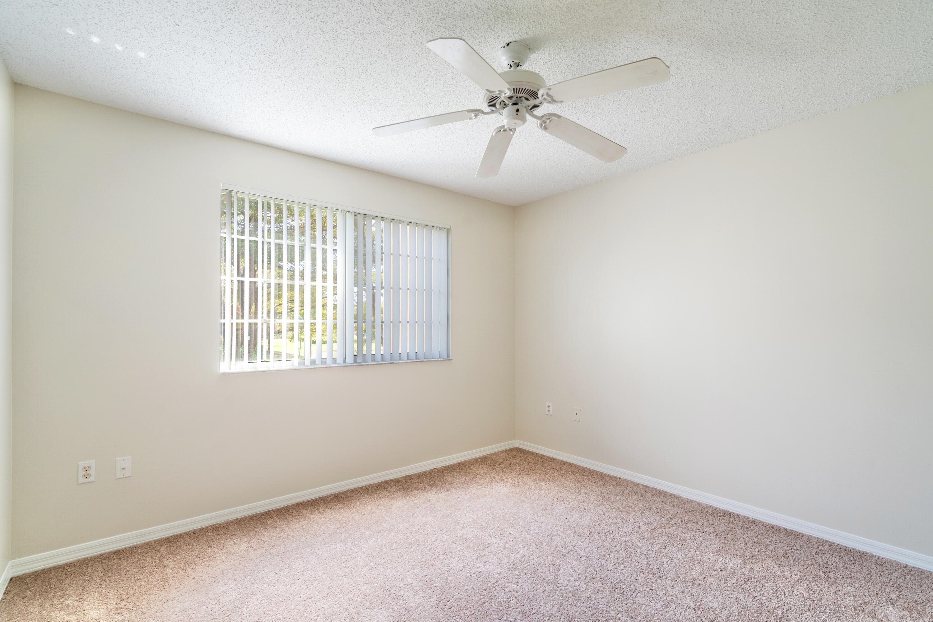 4187 N Haverhill Road 505, West Palm Beach, FL 33417 — photo 23 of 52