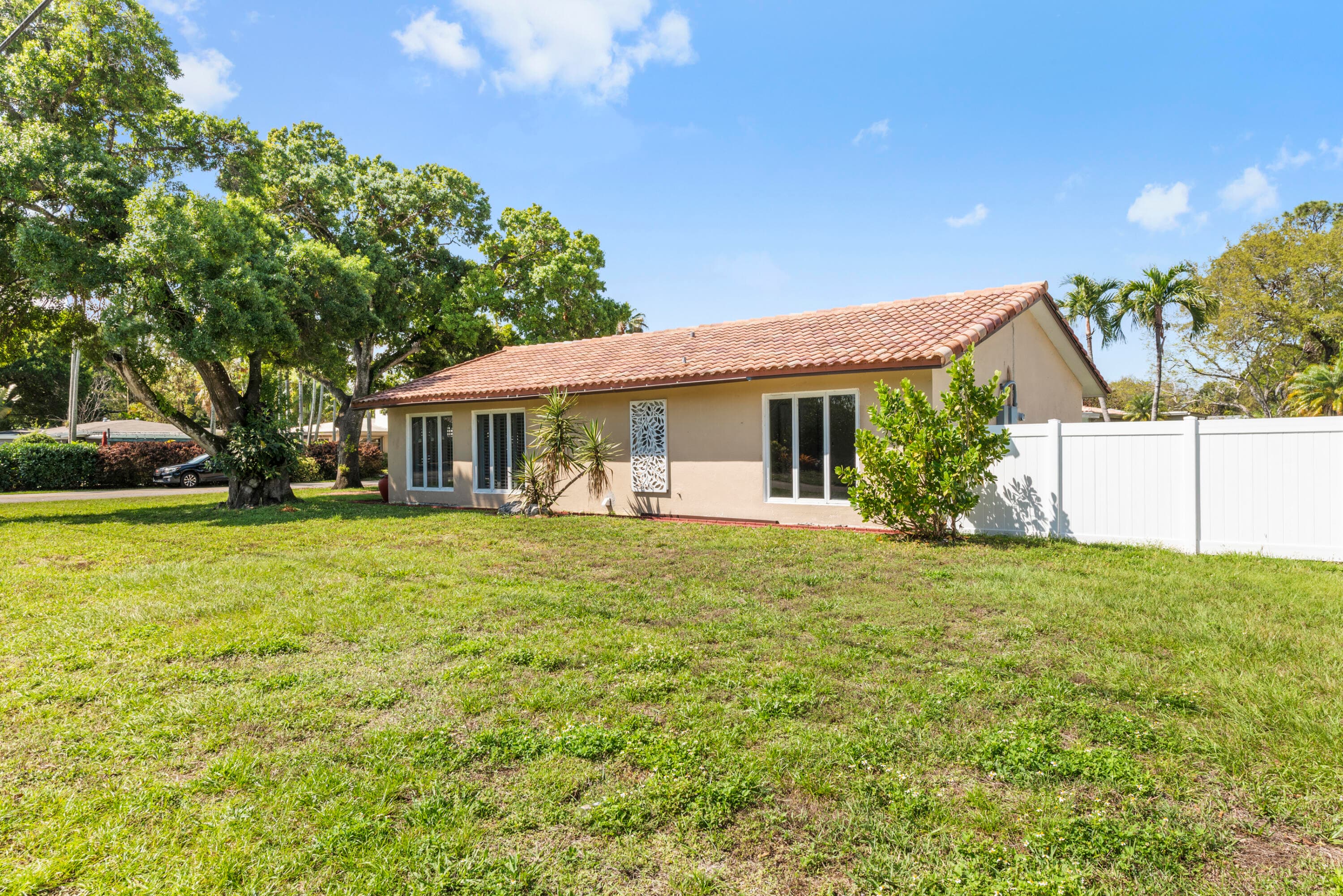 1255 SW 15th Avenue, Fort Lauderdale, FL 33312 — photo 4 of 22