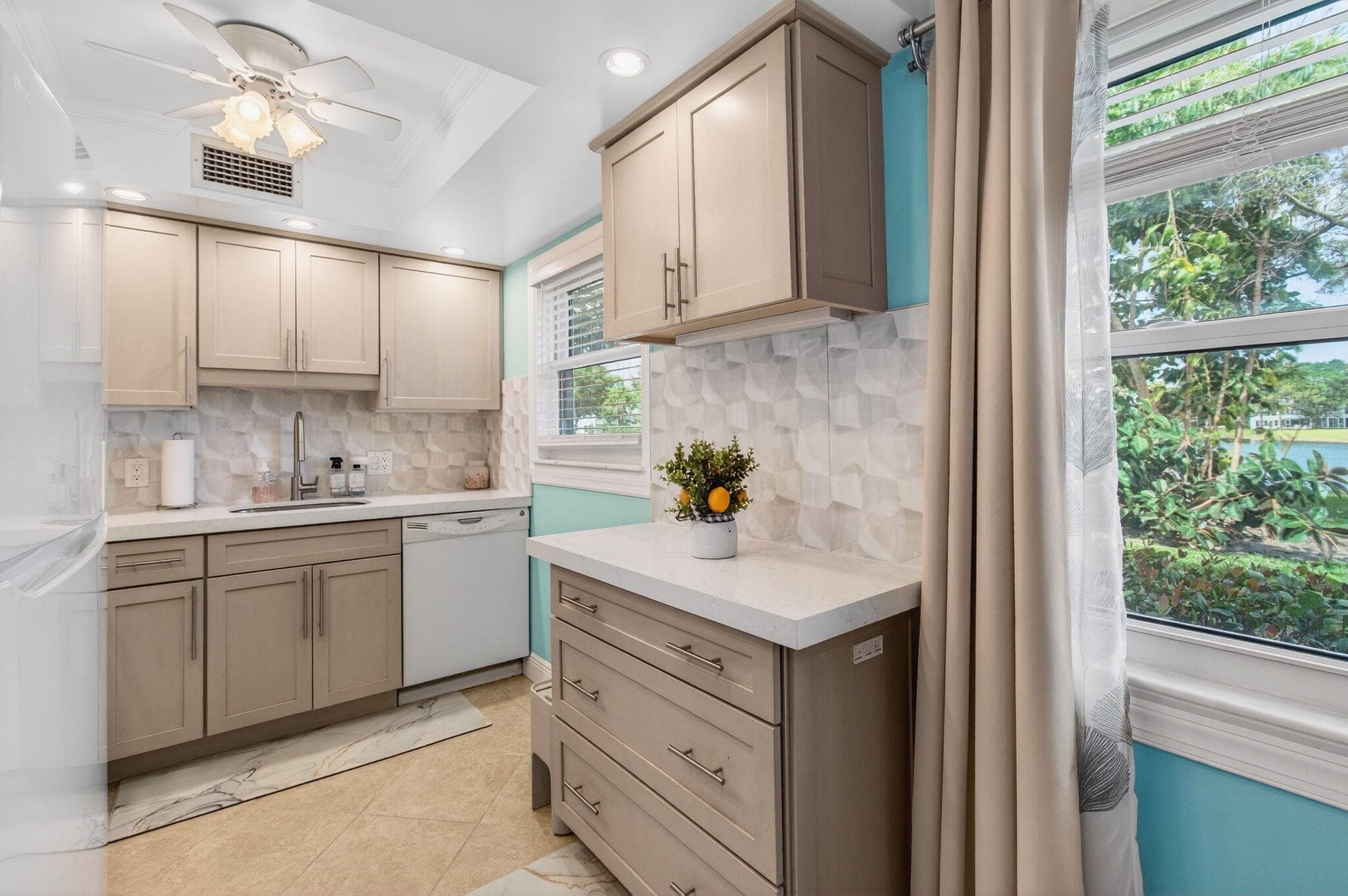 1121 Cambridge F, Deerfield Beach, FL 33442 — photo 10 of 59