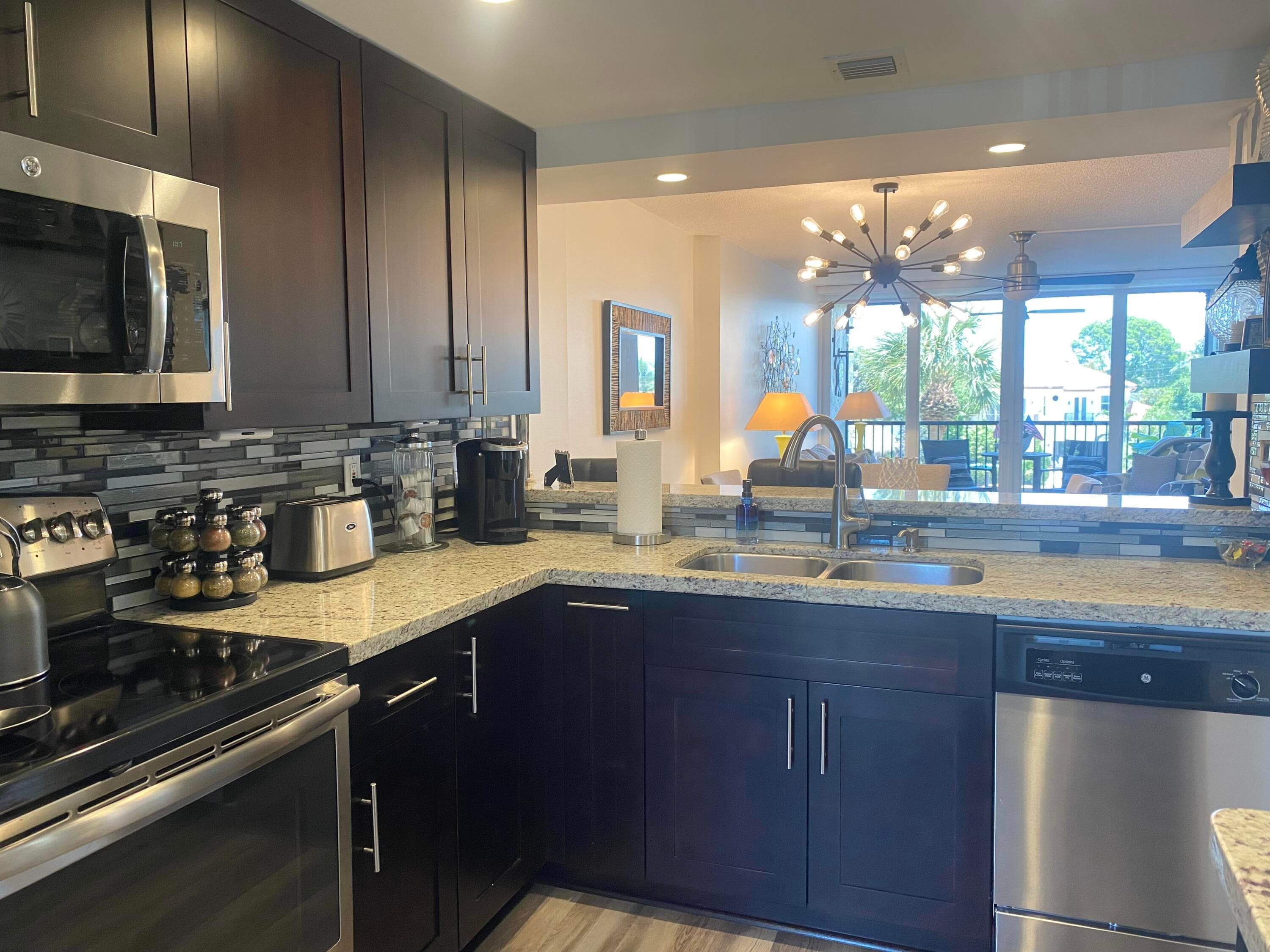 18 Royal Palm Way 306, Boca Raton, FL 33432 — photo 13 of 39
